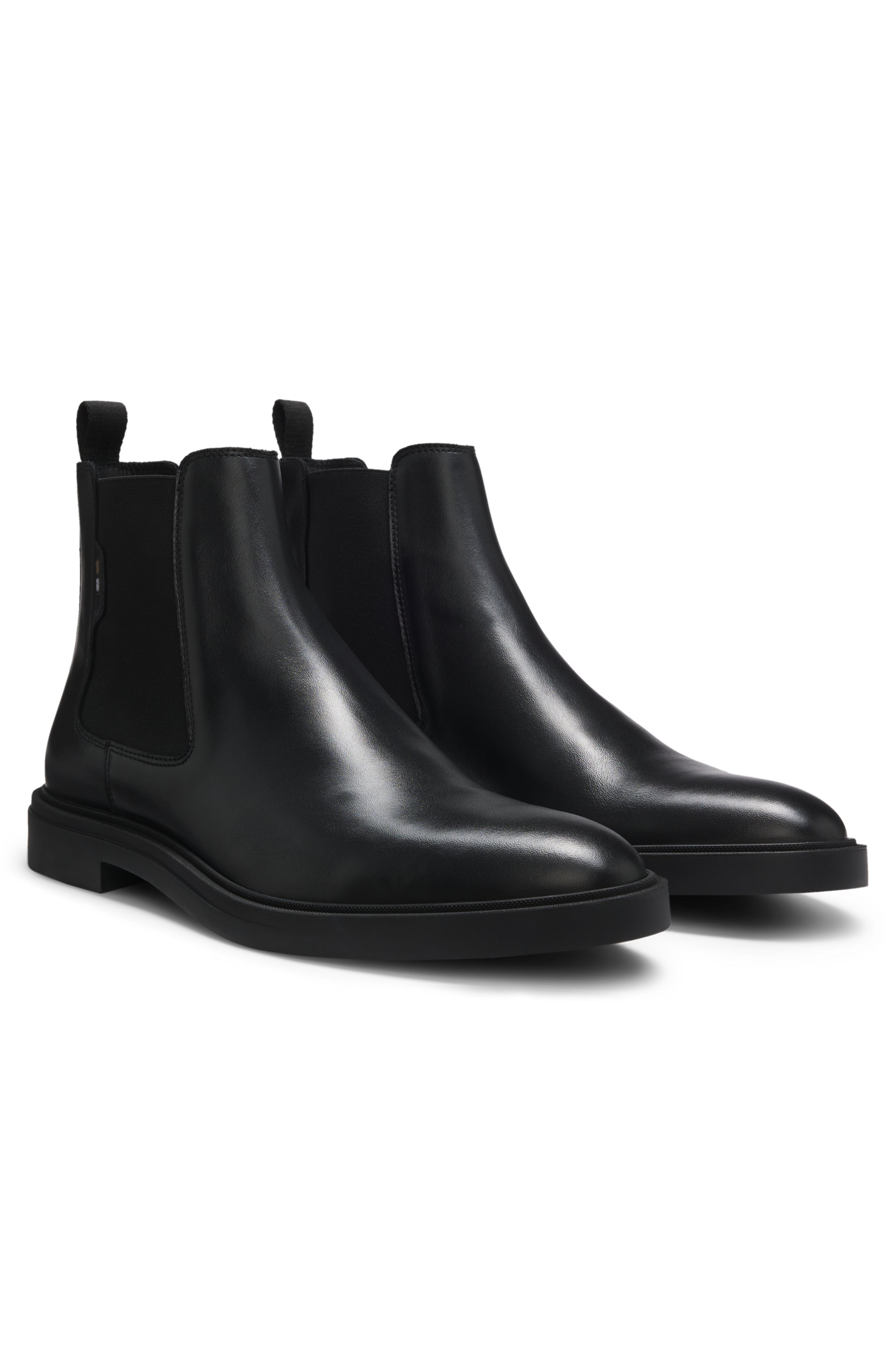 Chelsea boots in nappa leather with signature-stripe detail