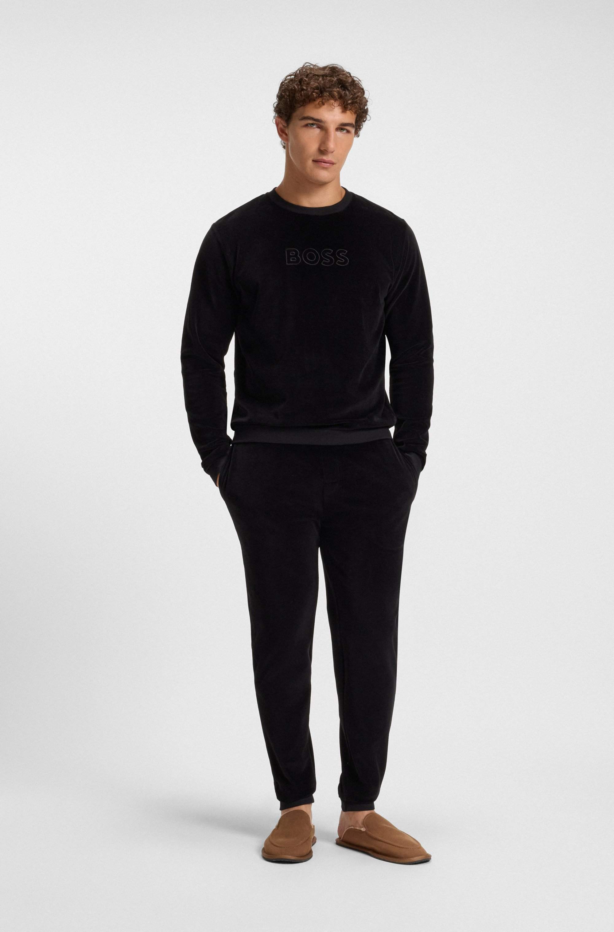 Microfibre slippers with rubber sole