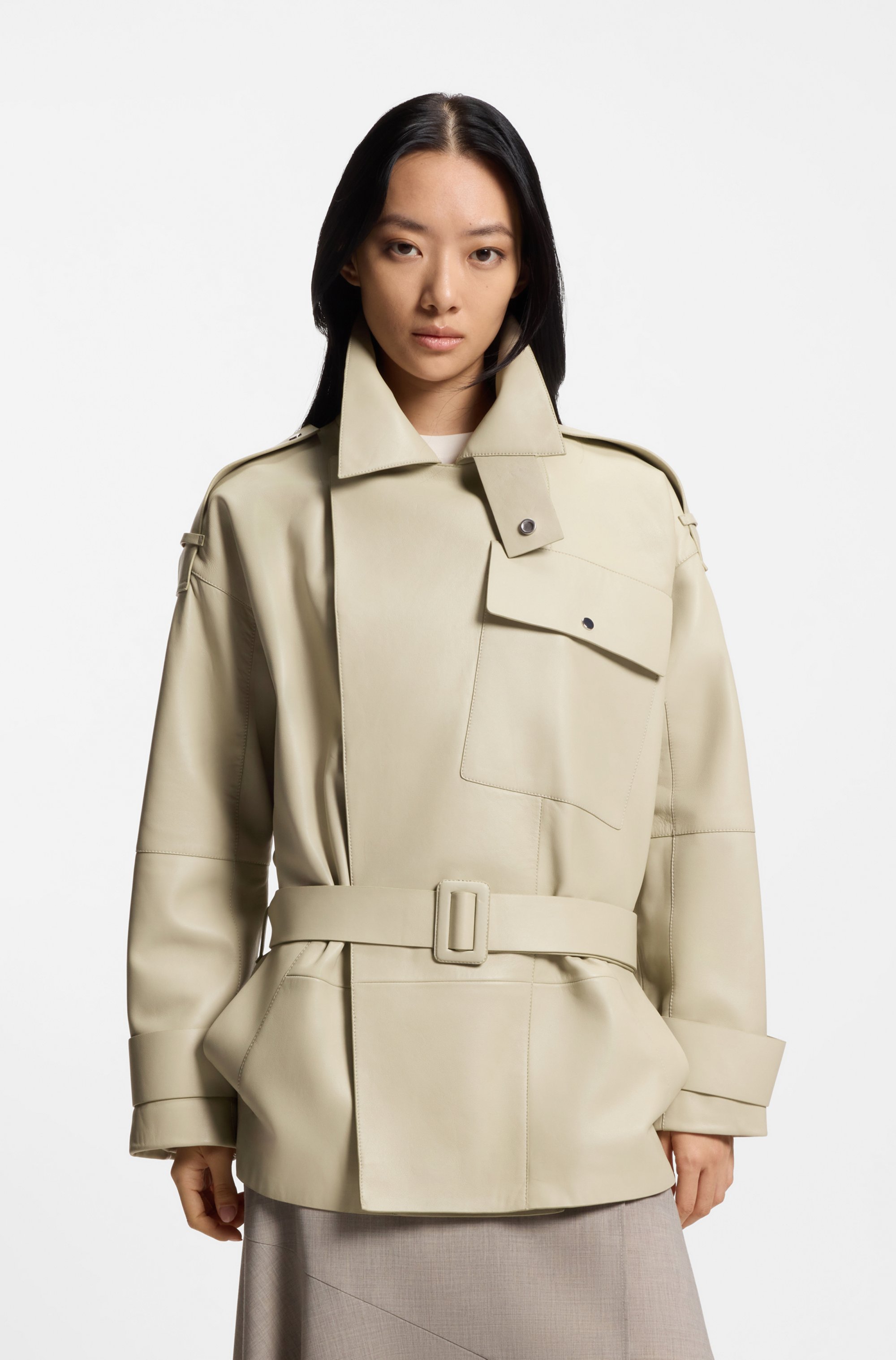 Relaxed-fit short-length trench coat in leather