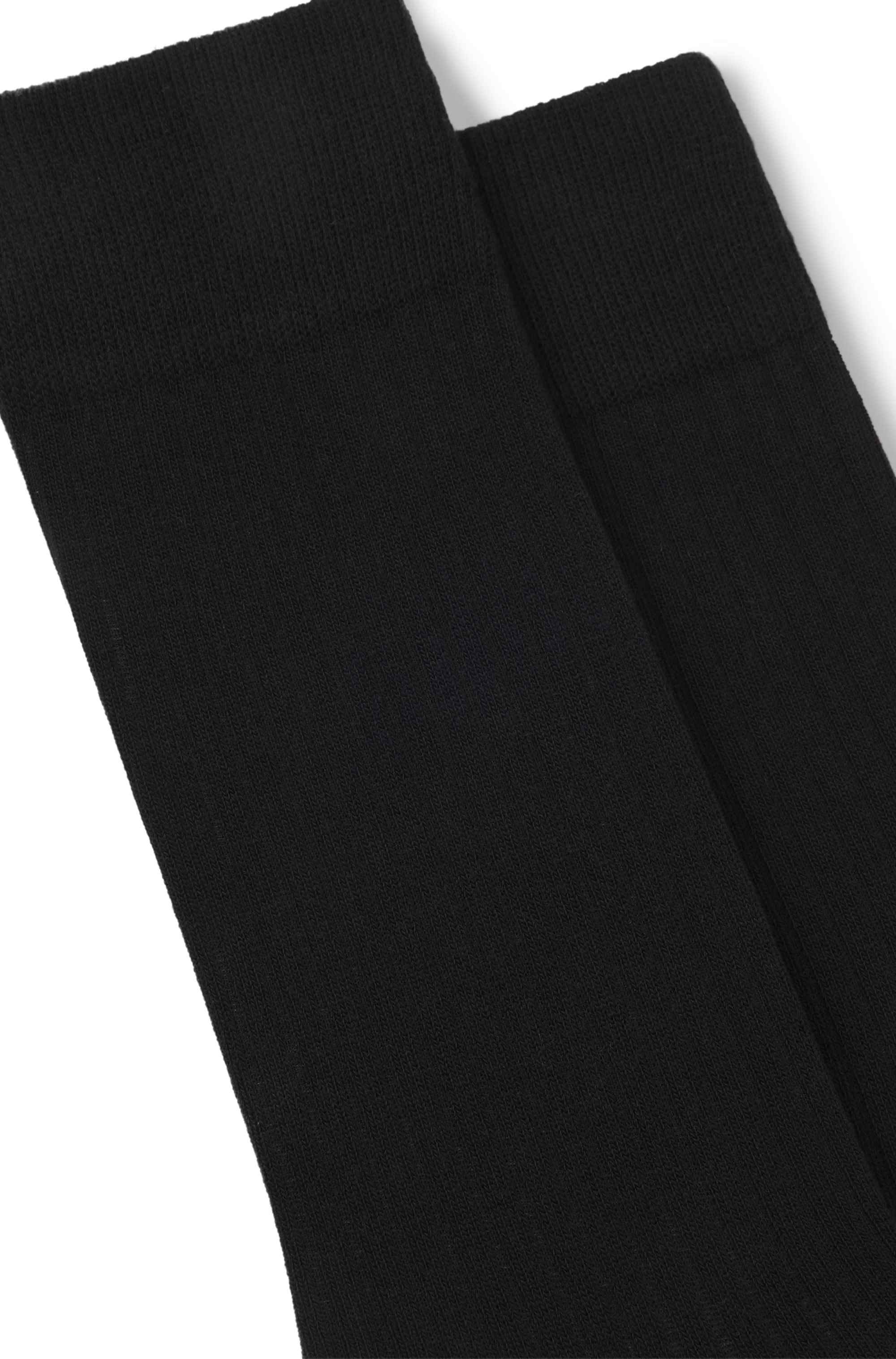 Two-pack of regular-length socks with ribbed structure