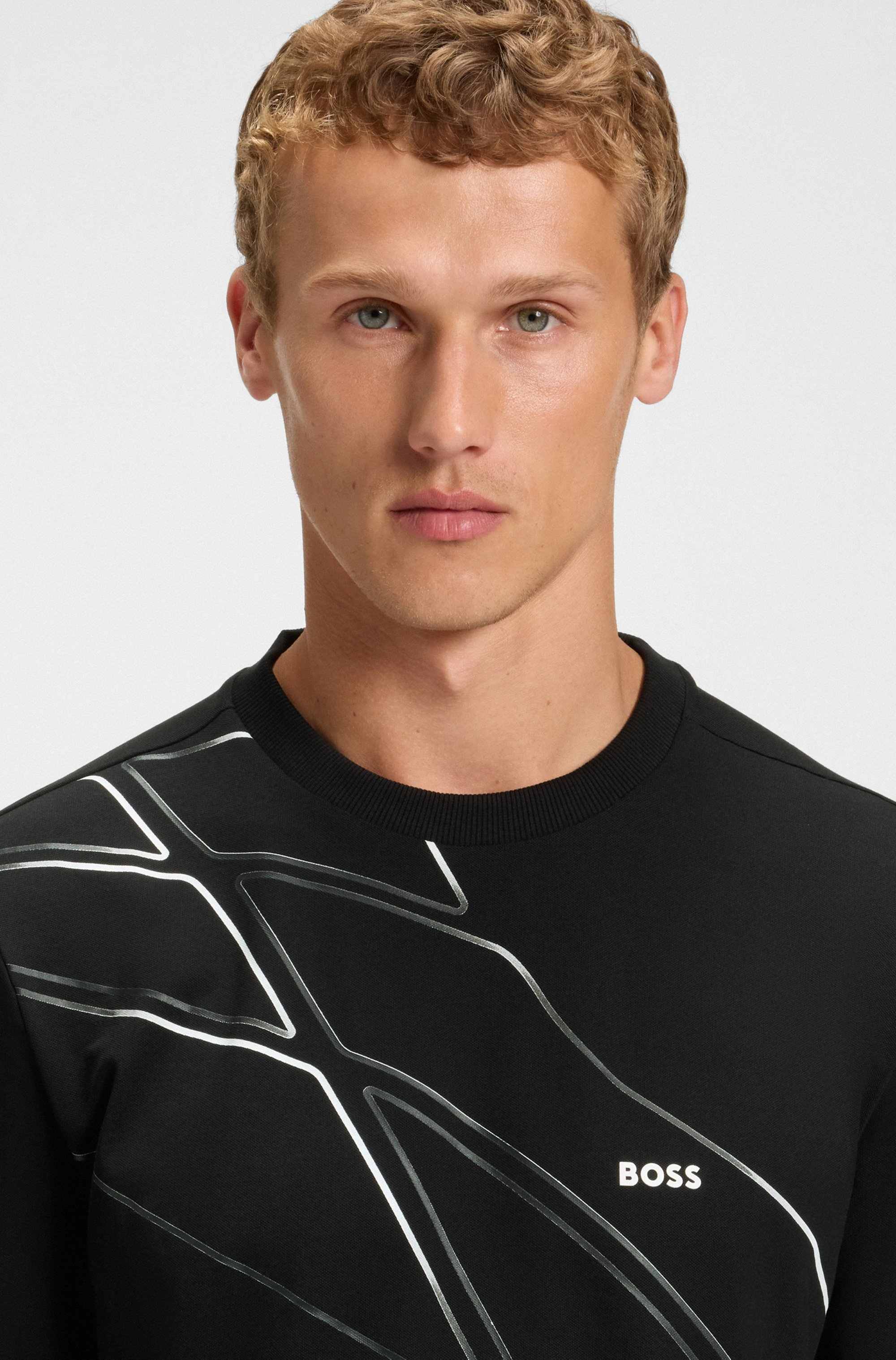 Active T-shirt in moisture-wicking stretch piqué