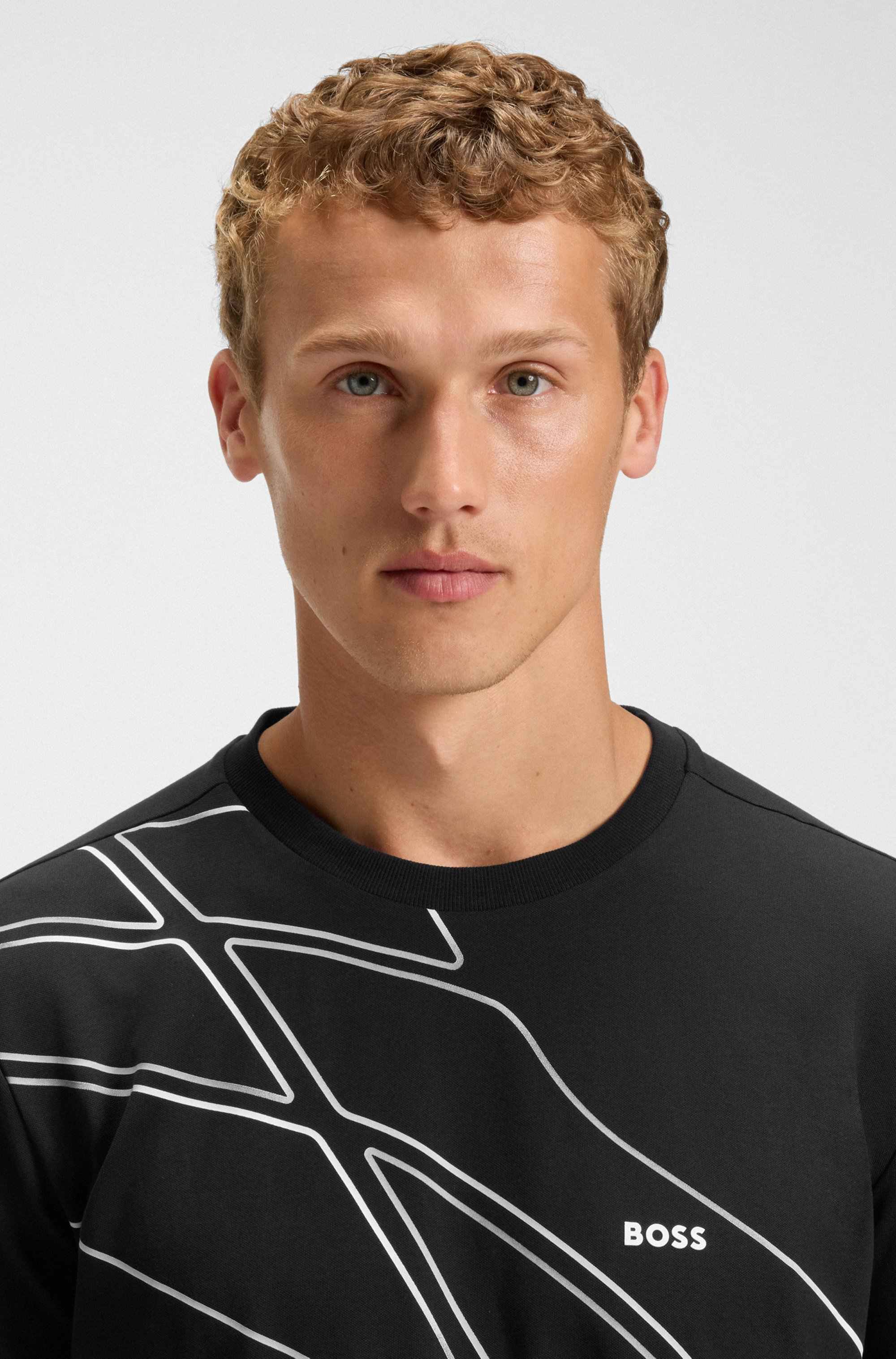 Active T-shirt in moisture-wicking stretch piqué