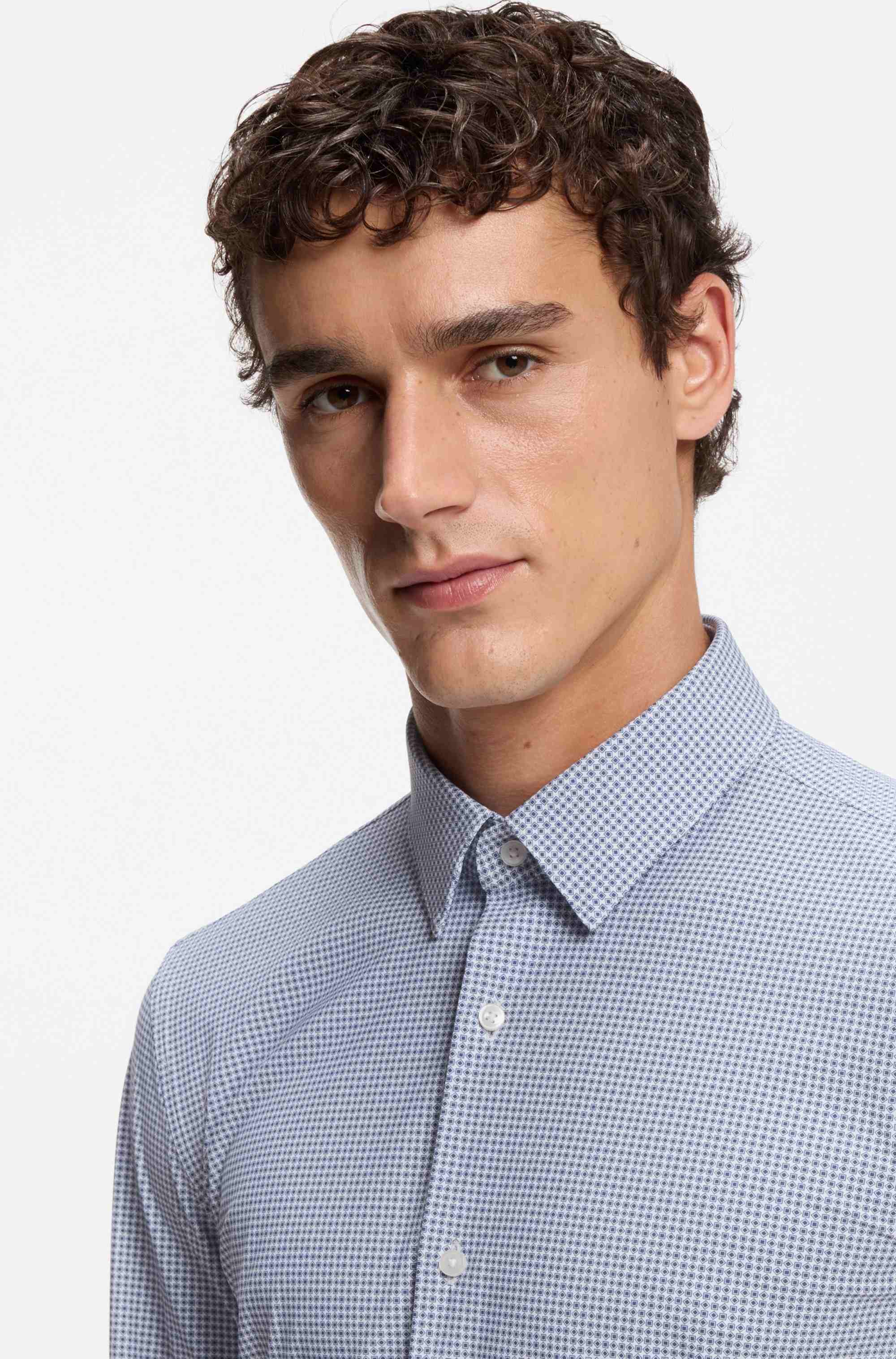 Slim-fit shirt in printed performance-stretch jersey