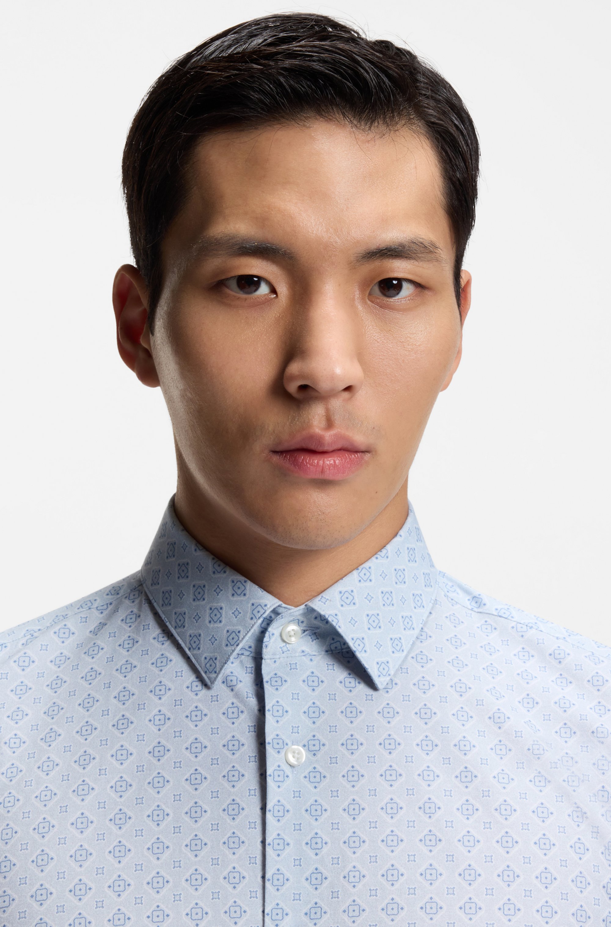 Slim-fit shirt in printed stretch cotton