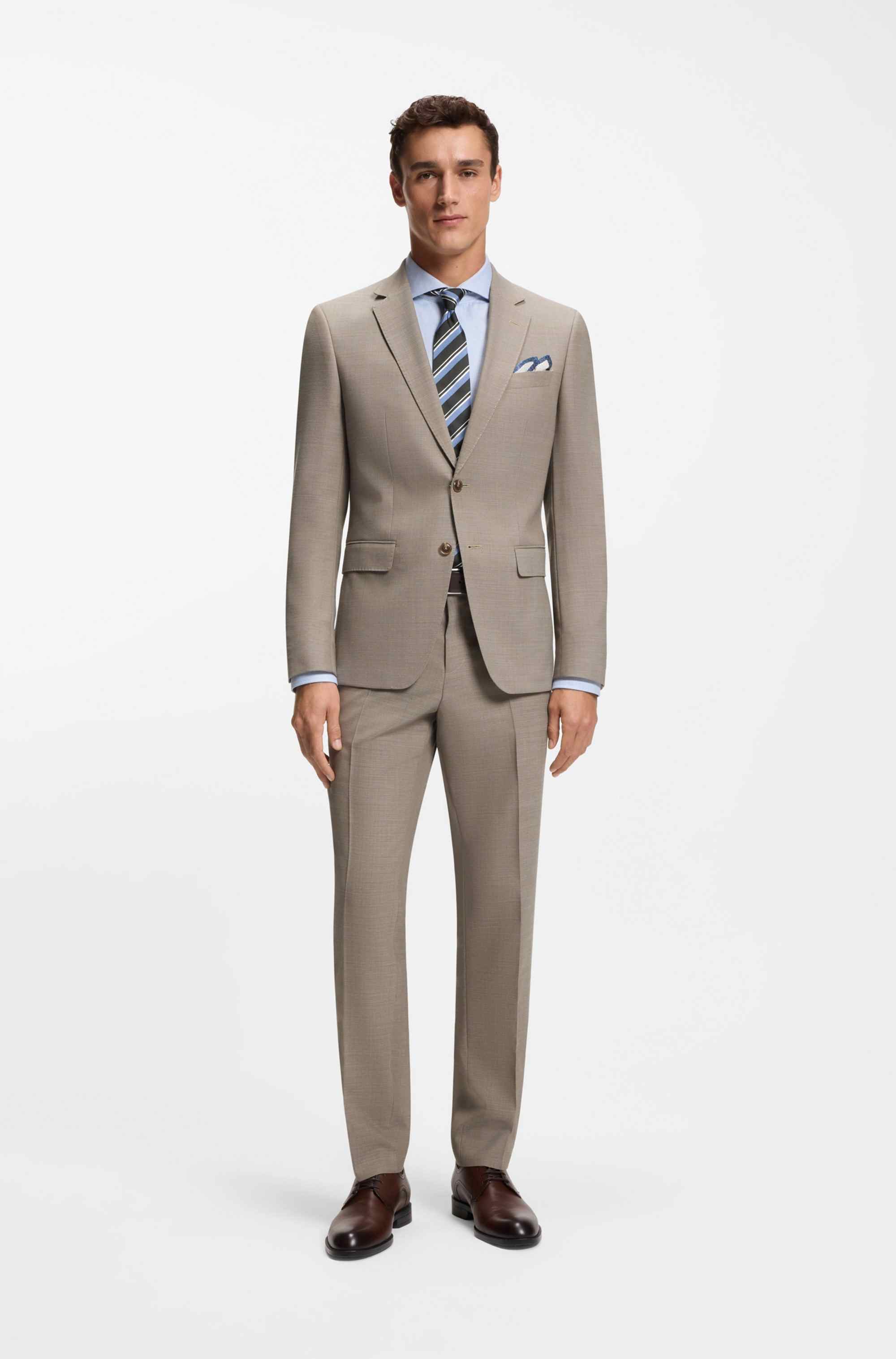 Two-piece slim-fit suit in micro-patterned stretch cloth