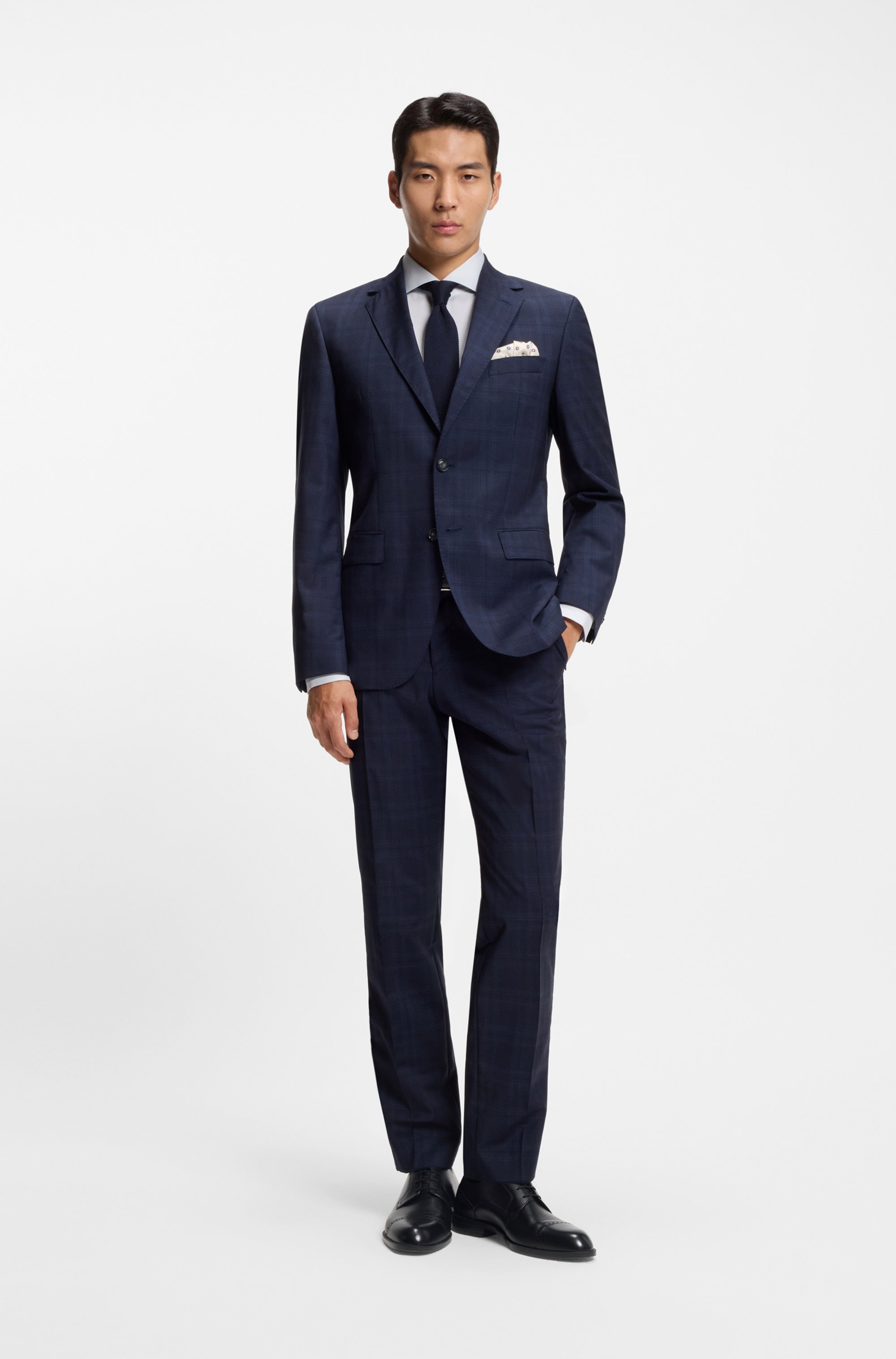 Leather Derby shoes with brogue details