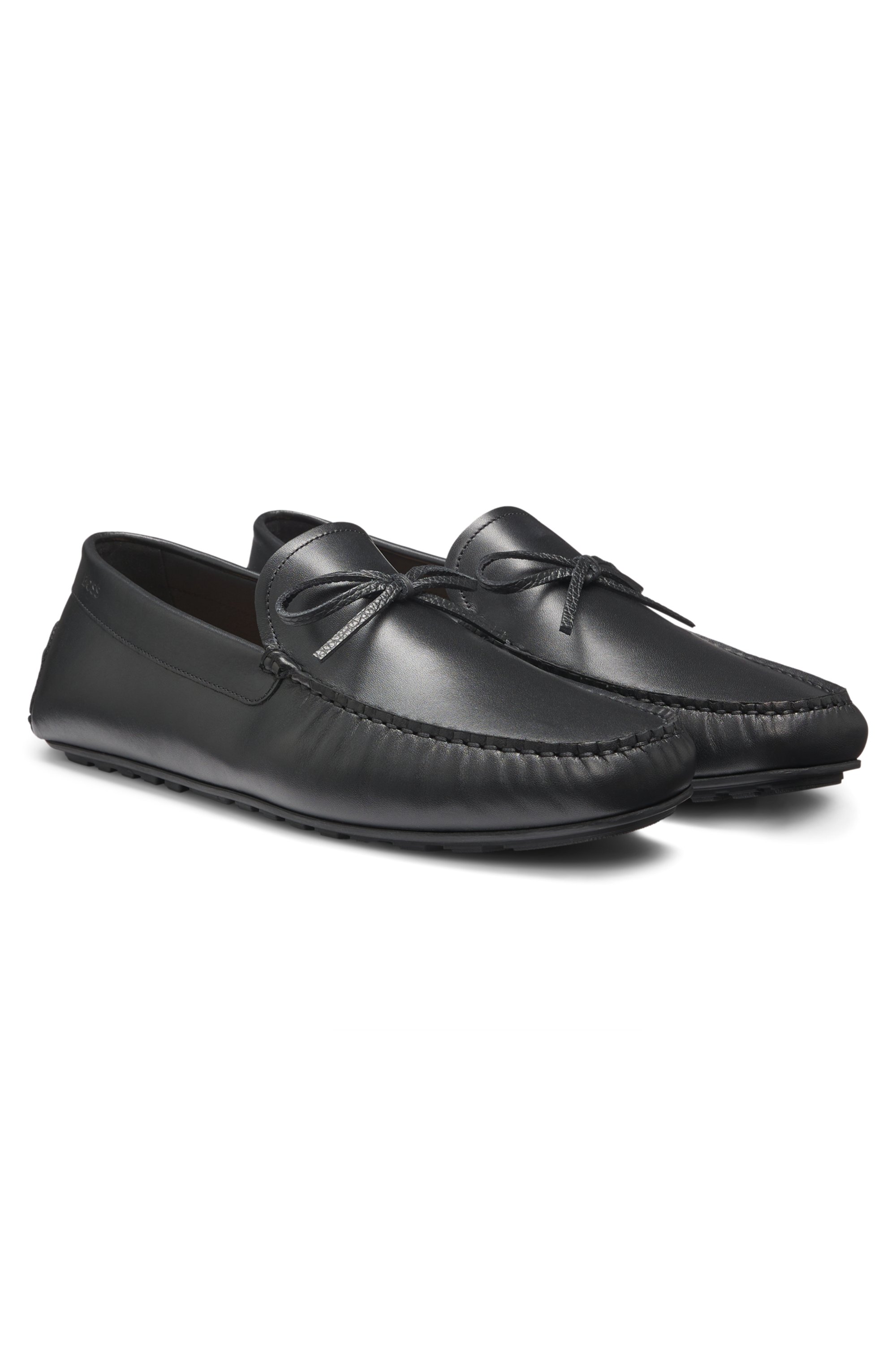 Leather driver moccasins with bow trim