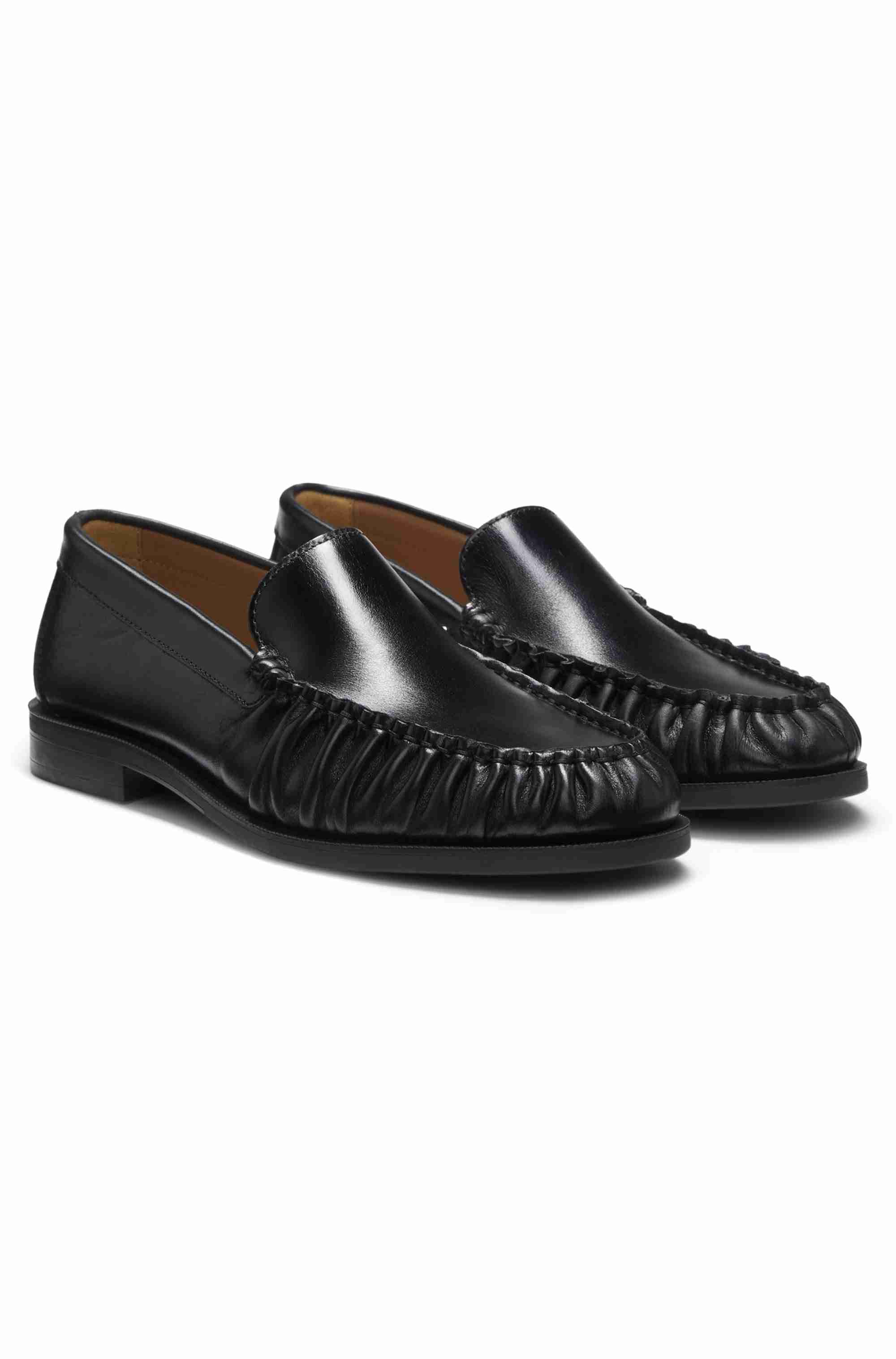 Leather moccasins with ruched detailing