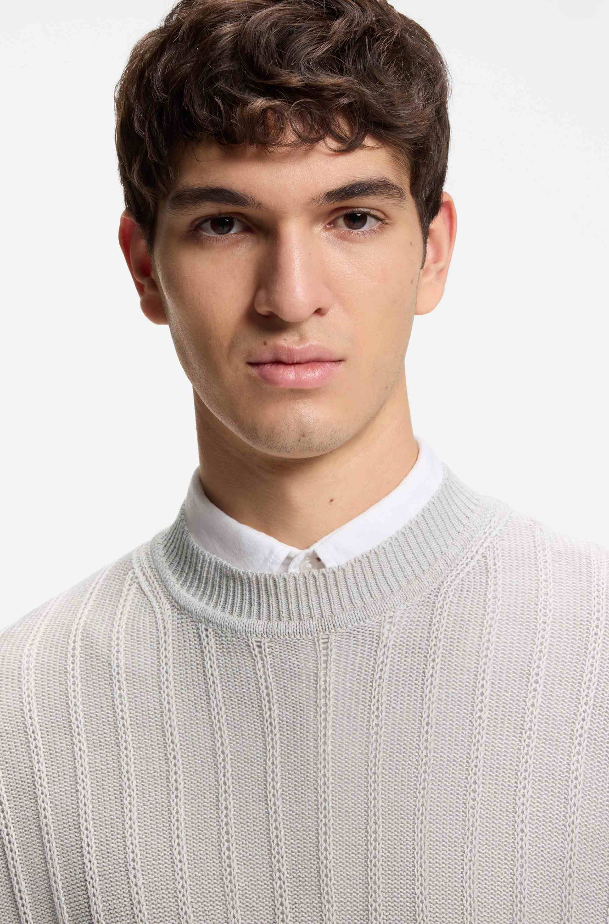 Linen-cotton sweater with knitted structure