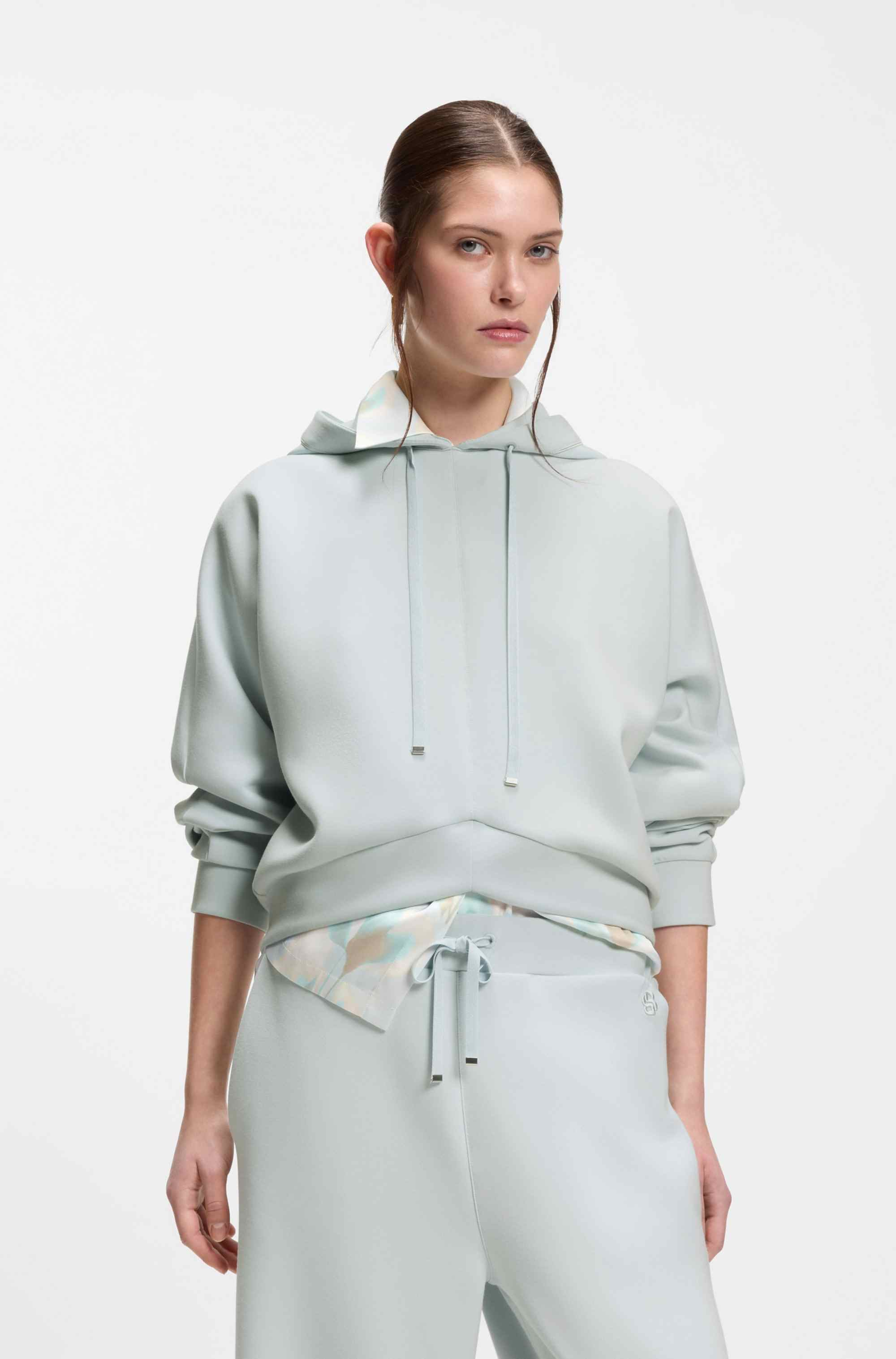 Curved-hem hoodie with Double B monogram