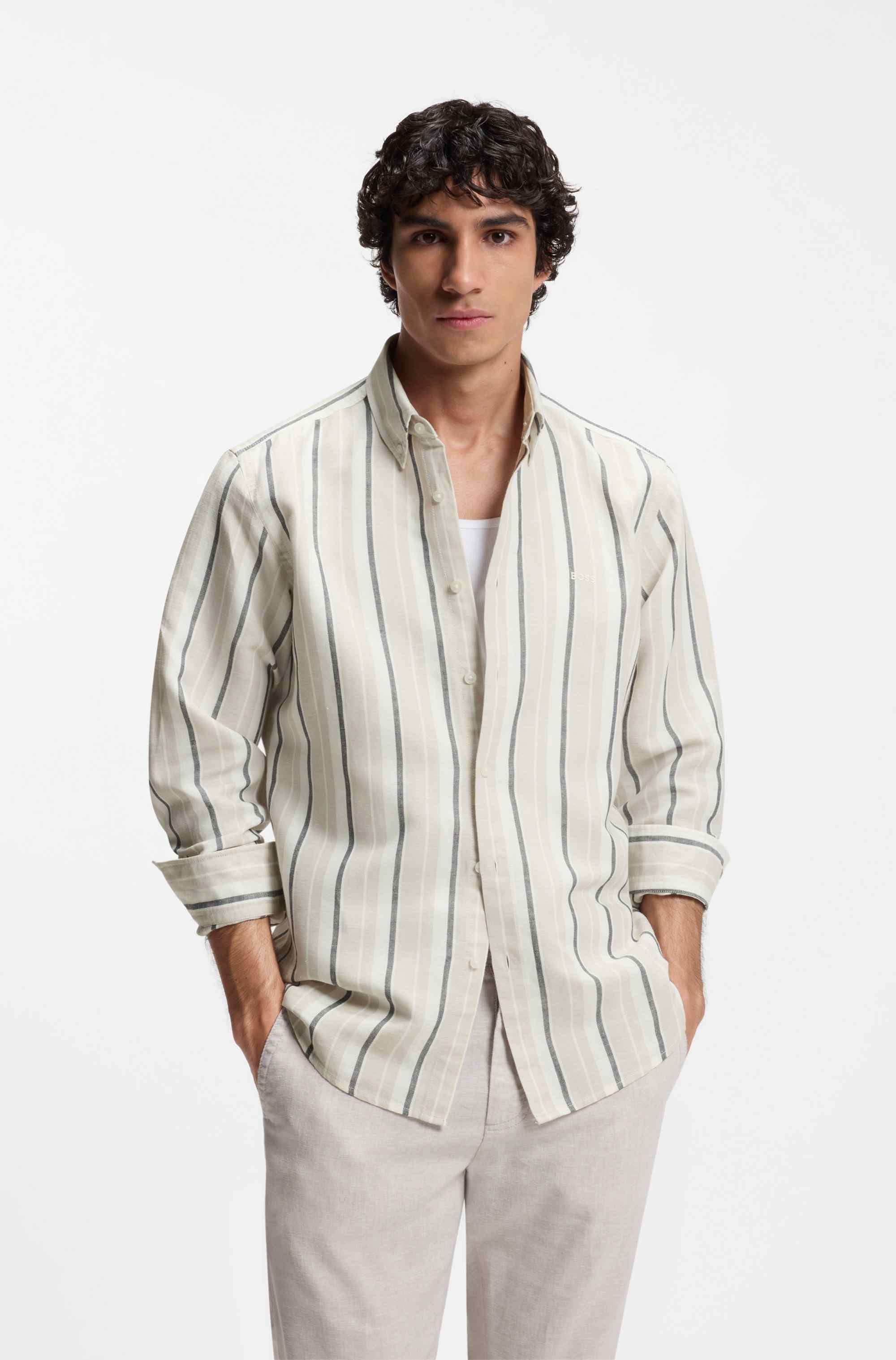 Regular-fit shirt in striped linen and cotton