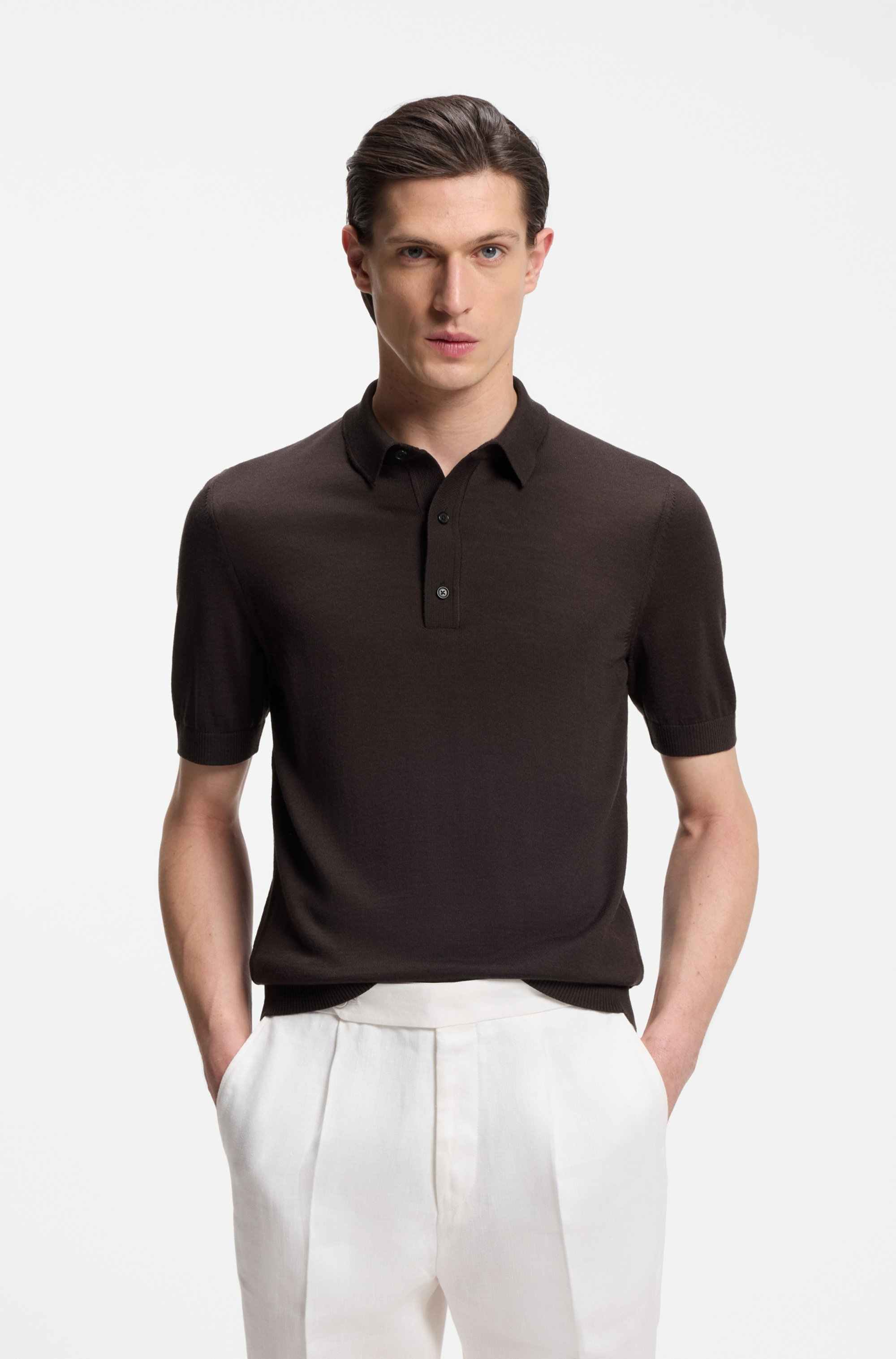 Short-sleeved sweater in virgin wool with polo collar