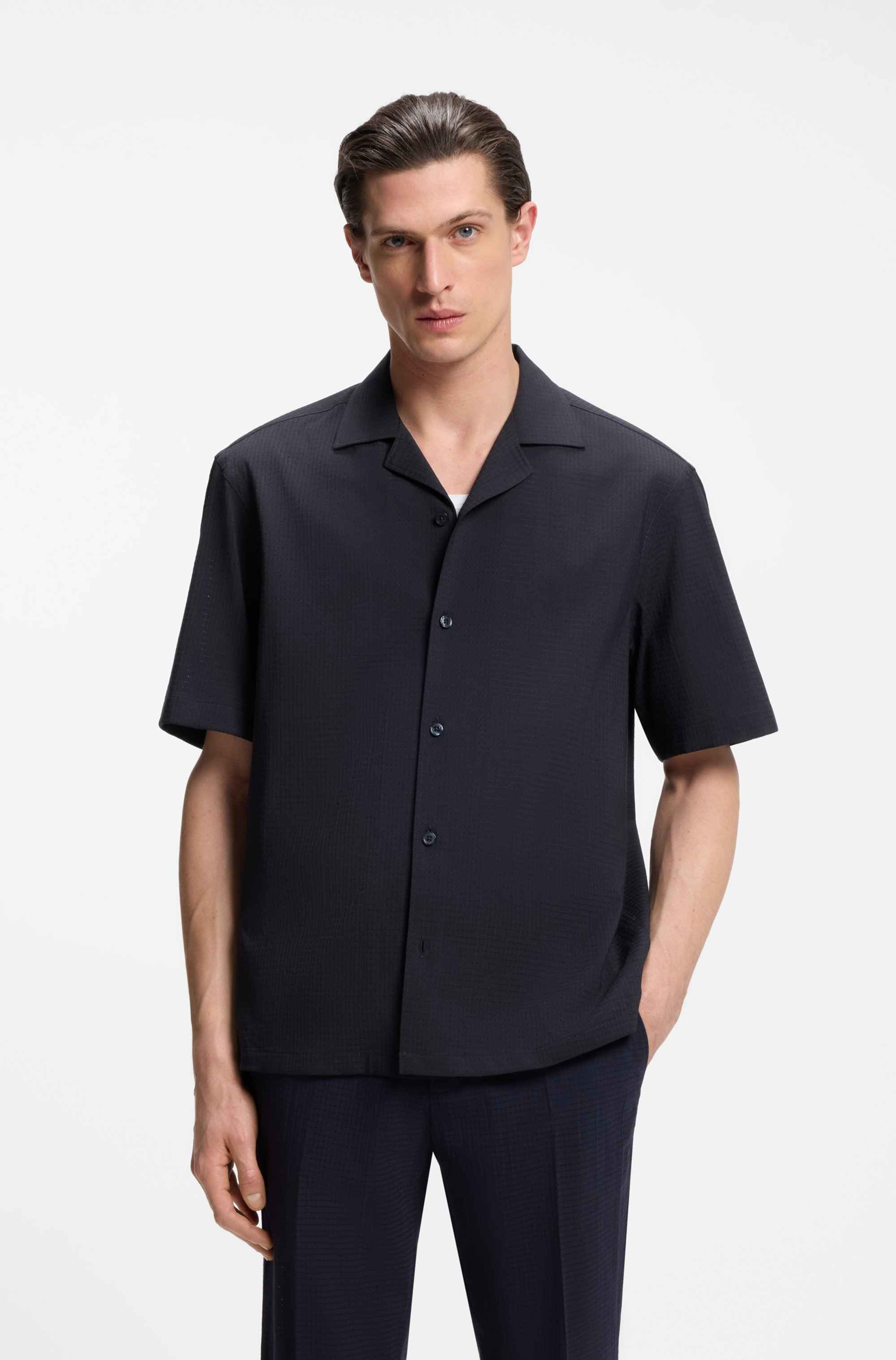 Relaxed-fit shirt in wool-blend mesh