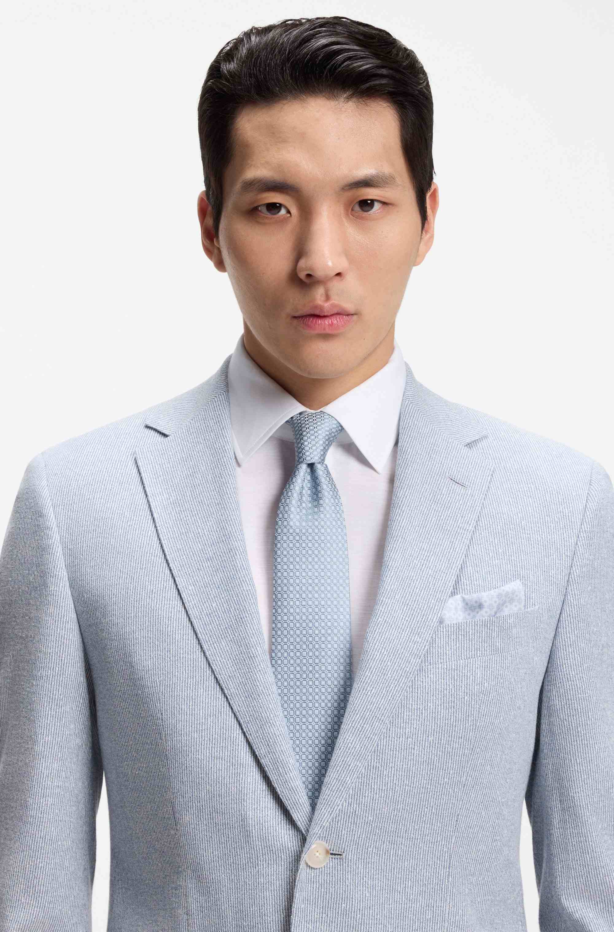 Silk-blend tie with jacquard-woven pattern