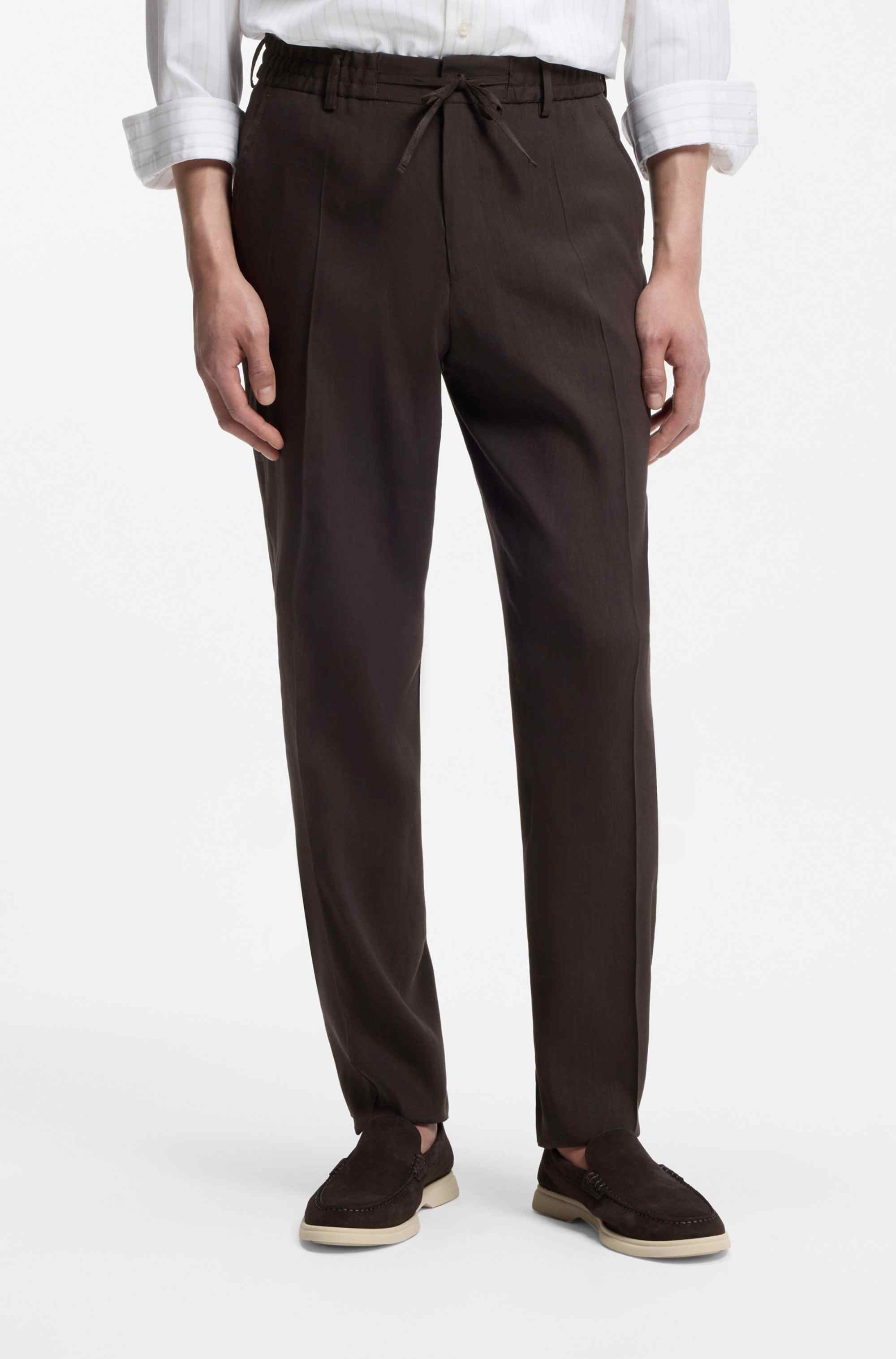 Tapered-fit trousers in washable tech linen