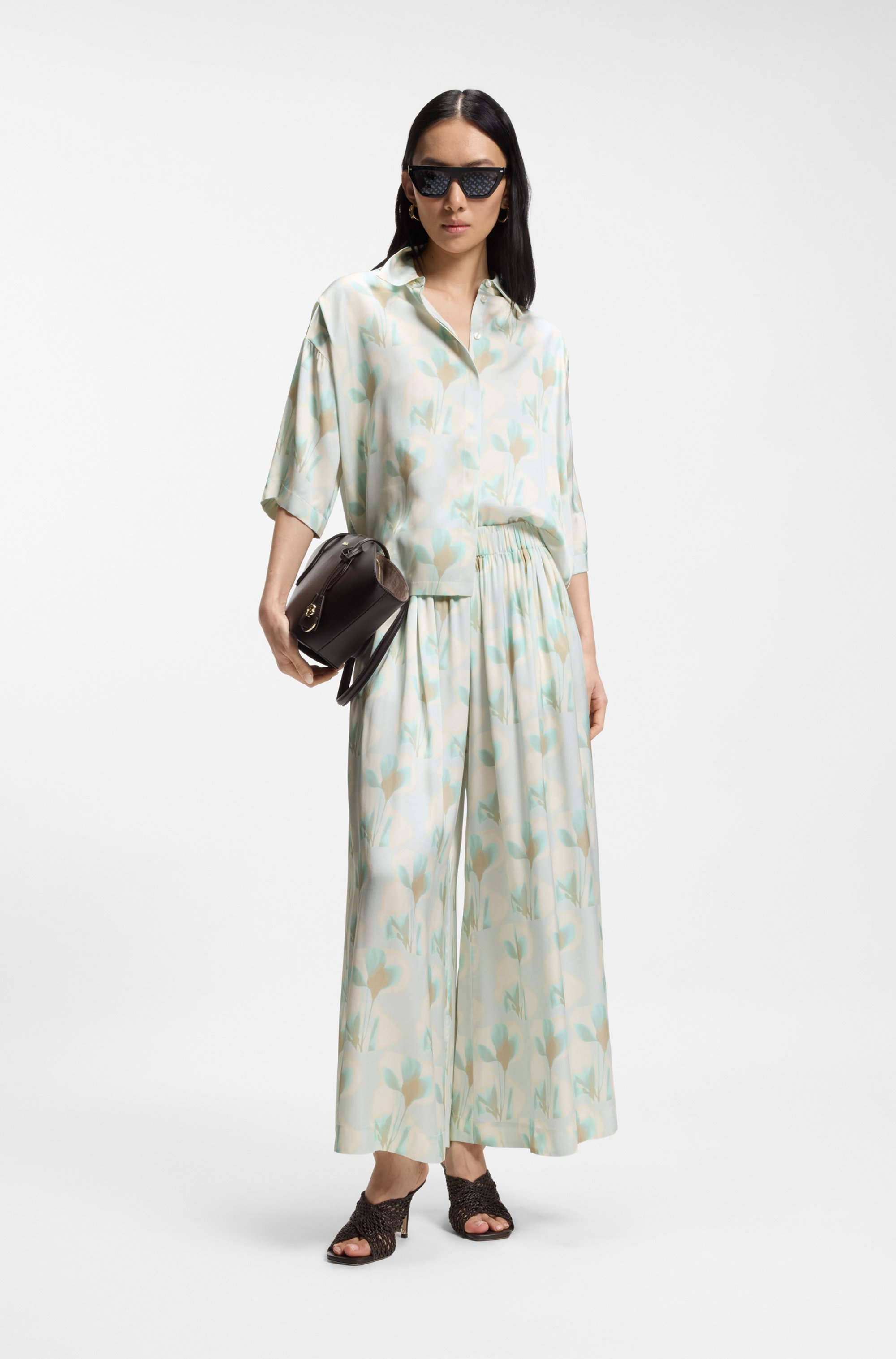 Relaxed-fit blouse with floral print