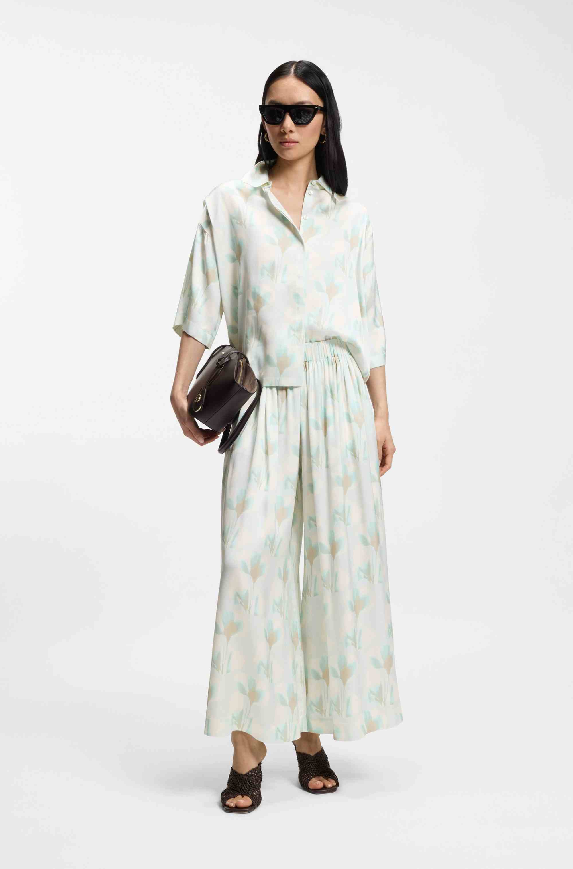 Wide-leg oversized-fit trousers with floral print