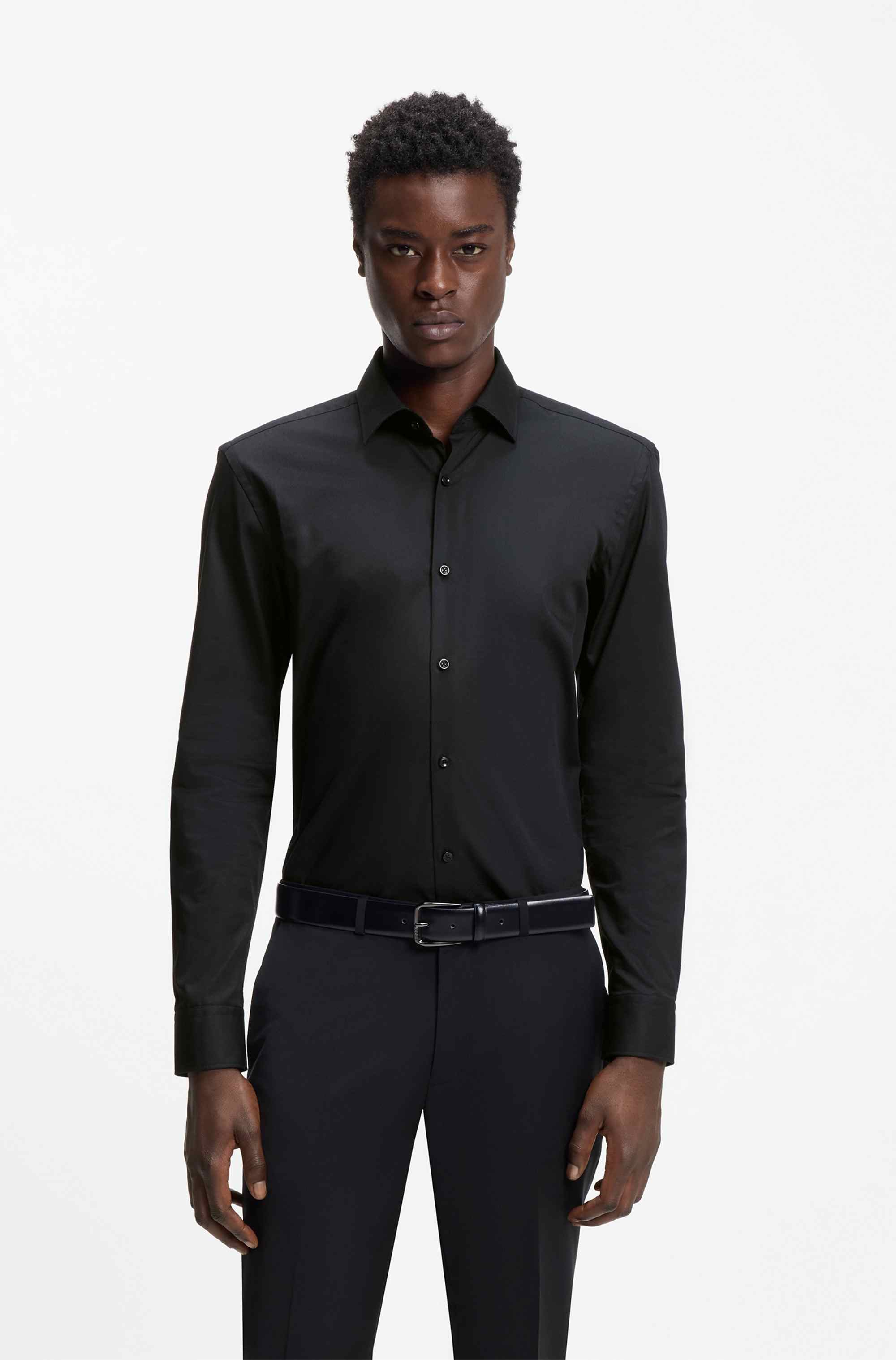 Slim-fit shirt in easy-iron cotton poplin
