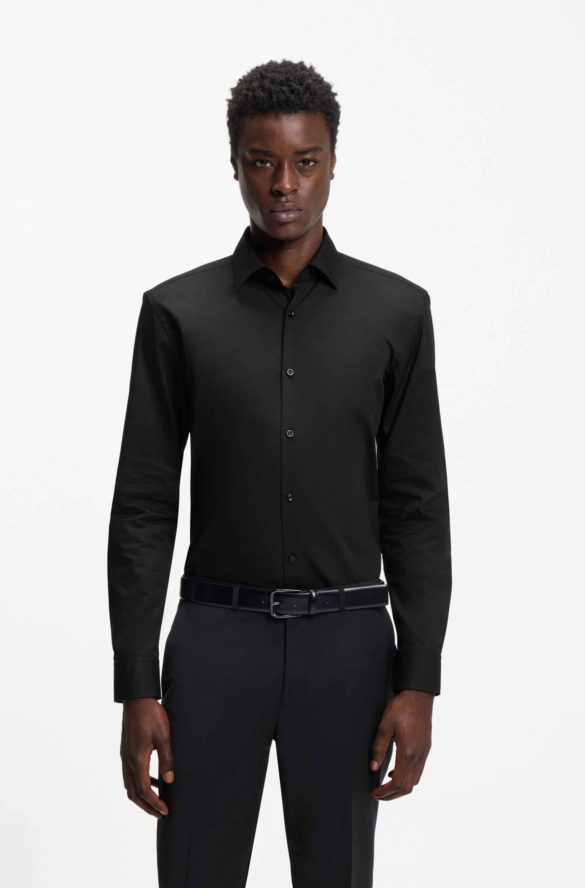 Slim-fit shirt in easy-iron cotton poplin