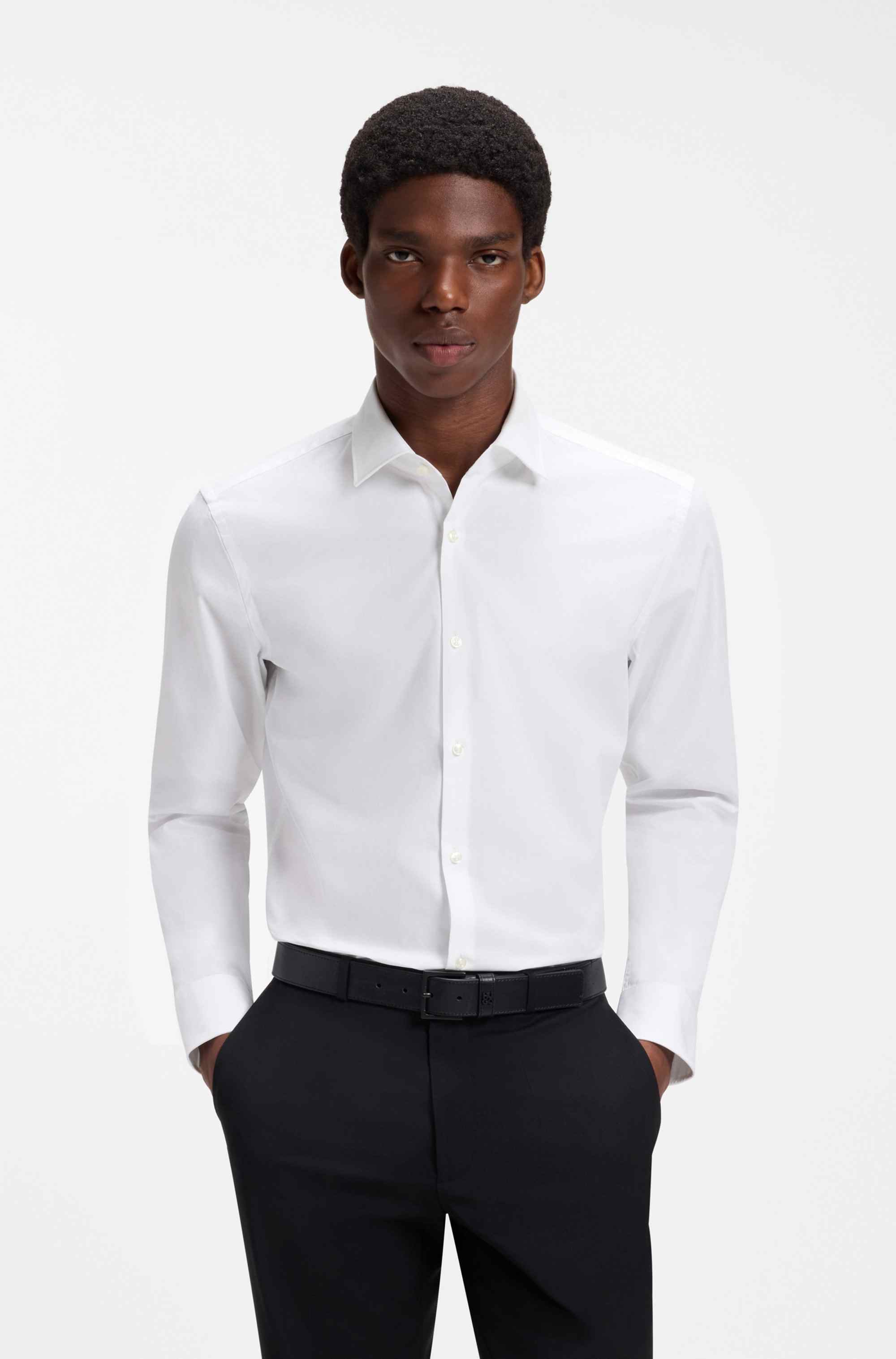Slim-fit shirt in easy-iron cotton poplin