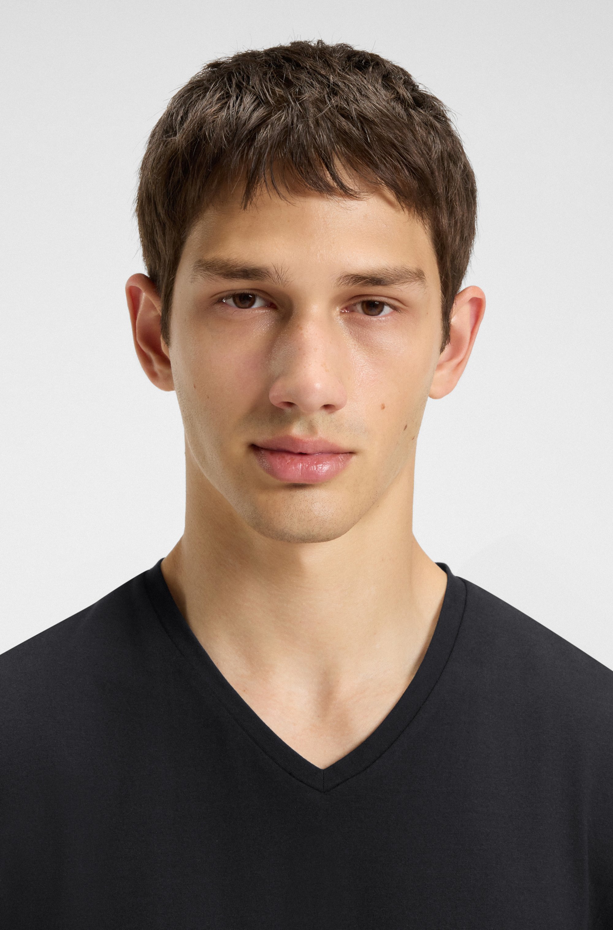 Two-pack of V-neck T-shirts in stretch cotton