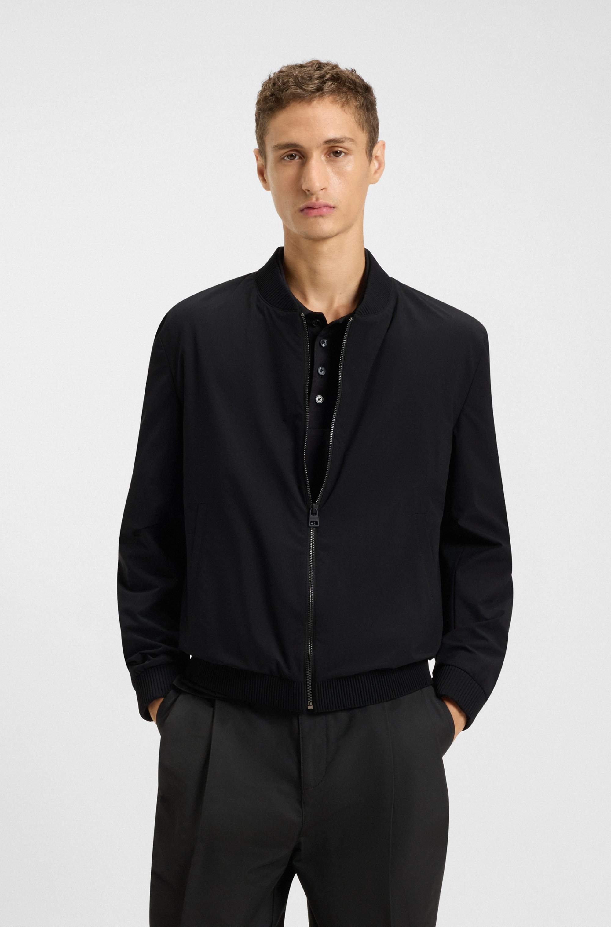 Packable slim-fit jacket with red lining