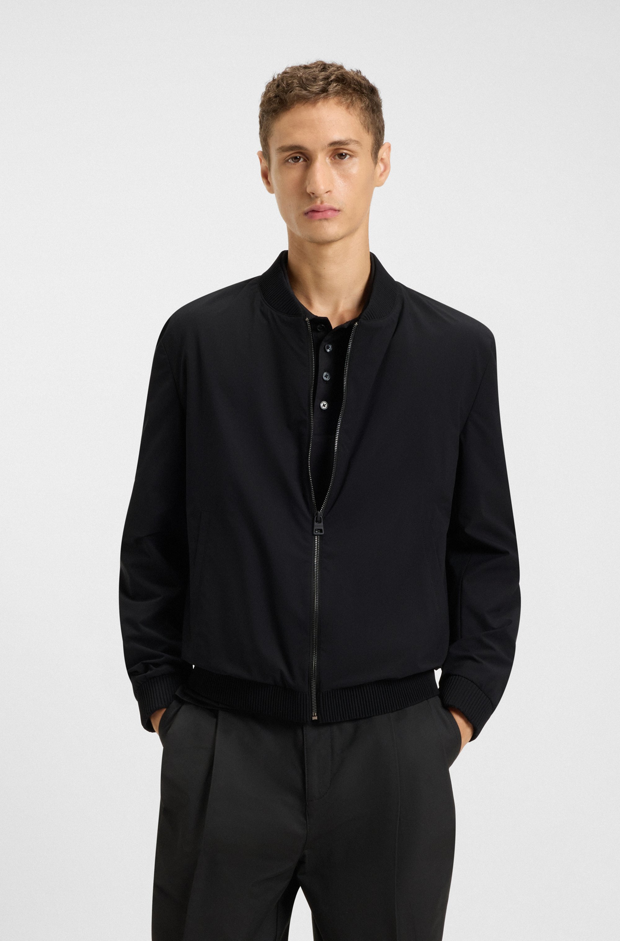 Packable slim-fit jacket with red lining