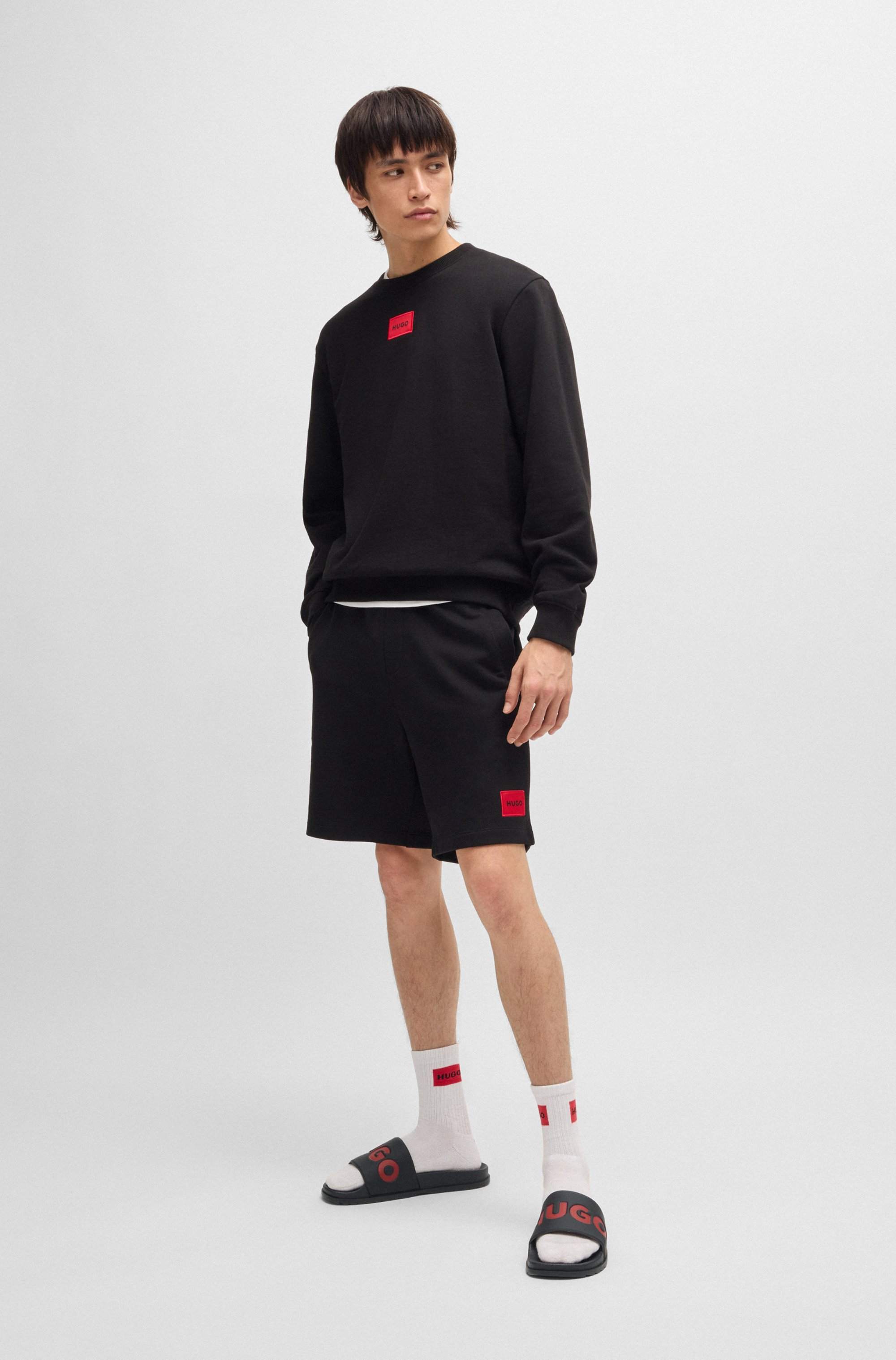 Slides with logo strap