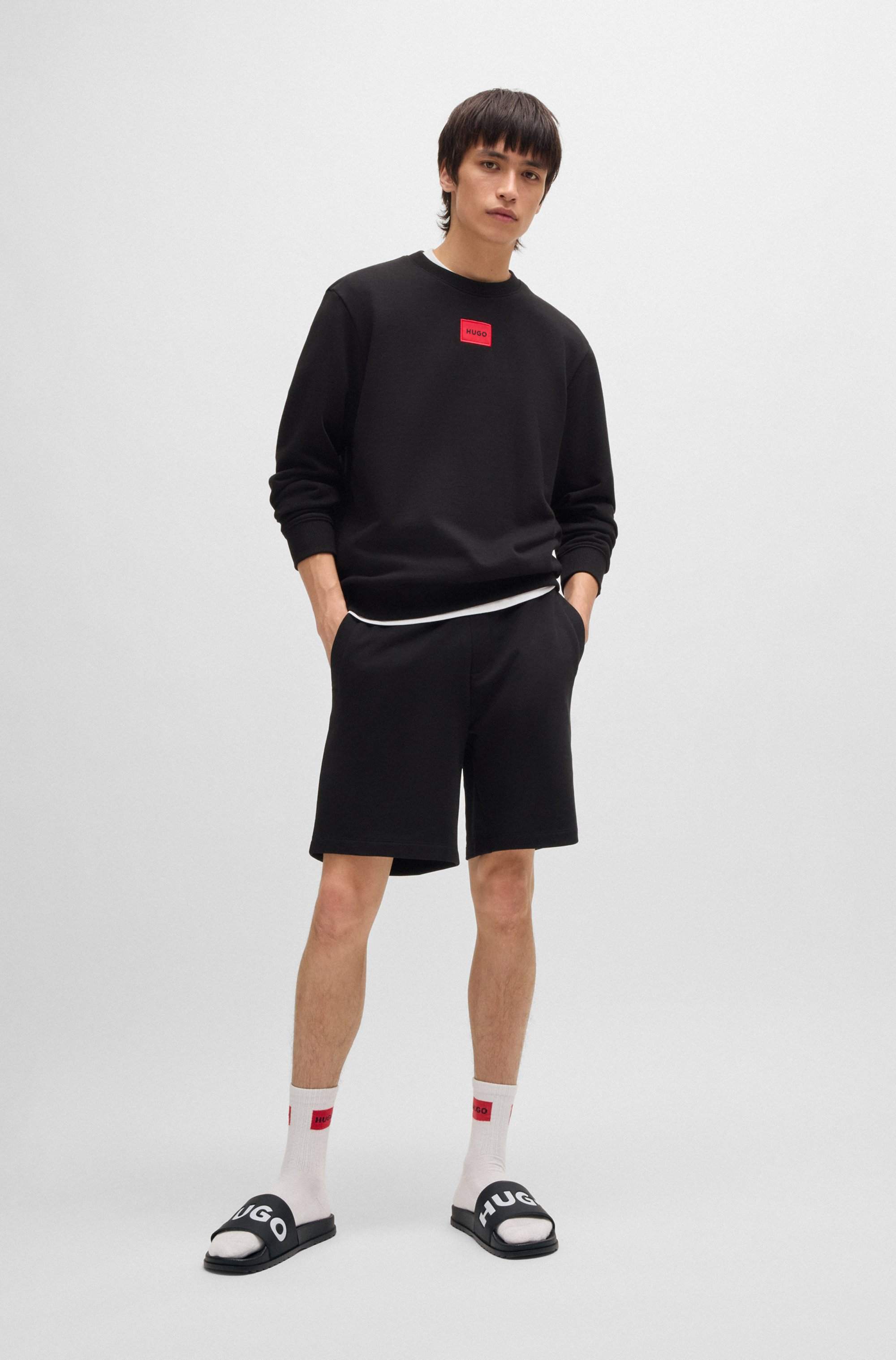 Slides with logo strap