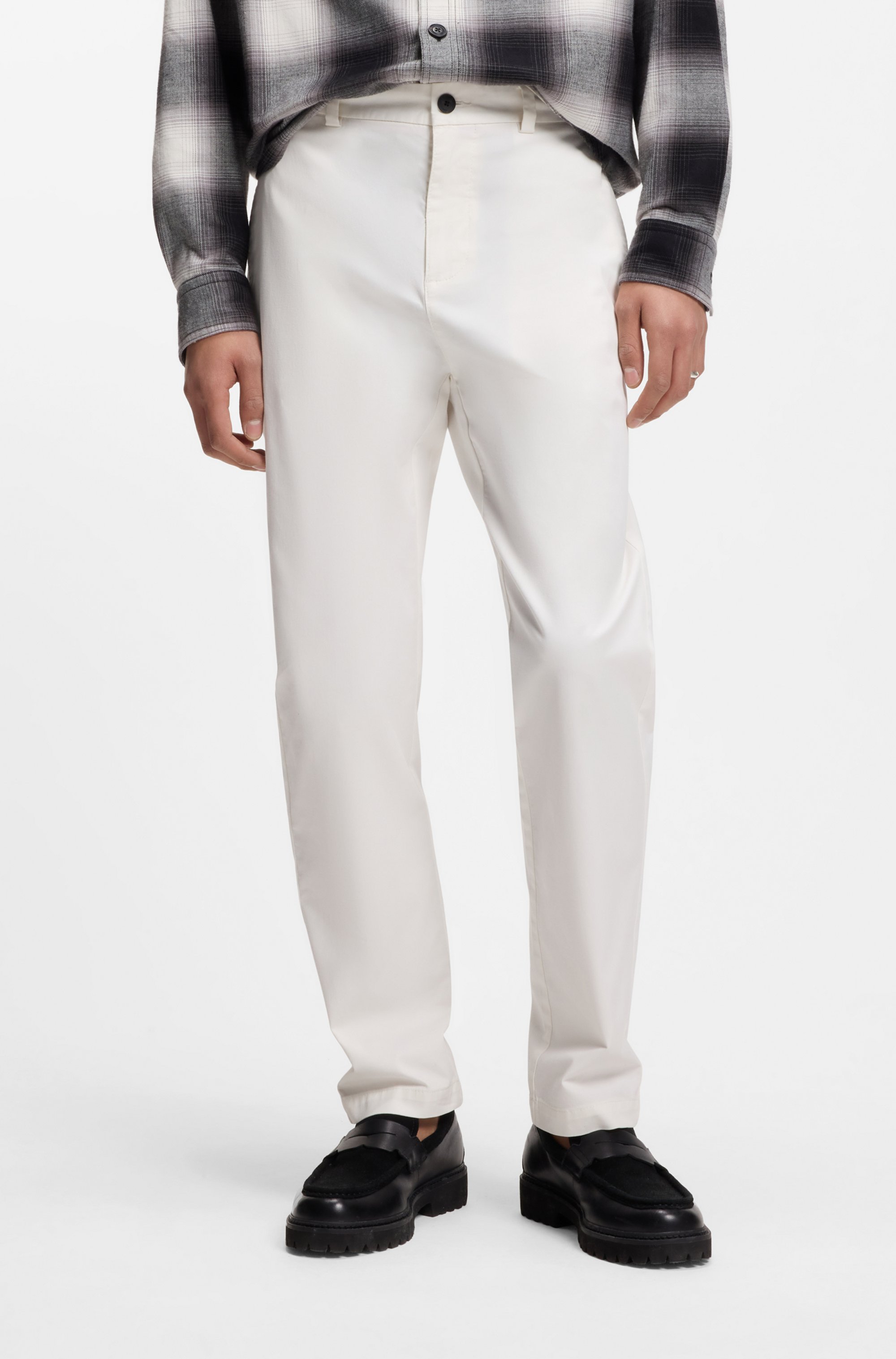 Slim-fit trousers in stretch-cotton gabardine