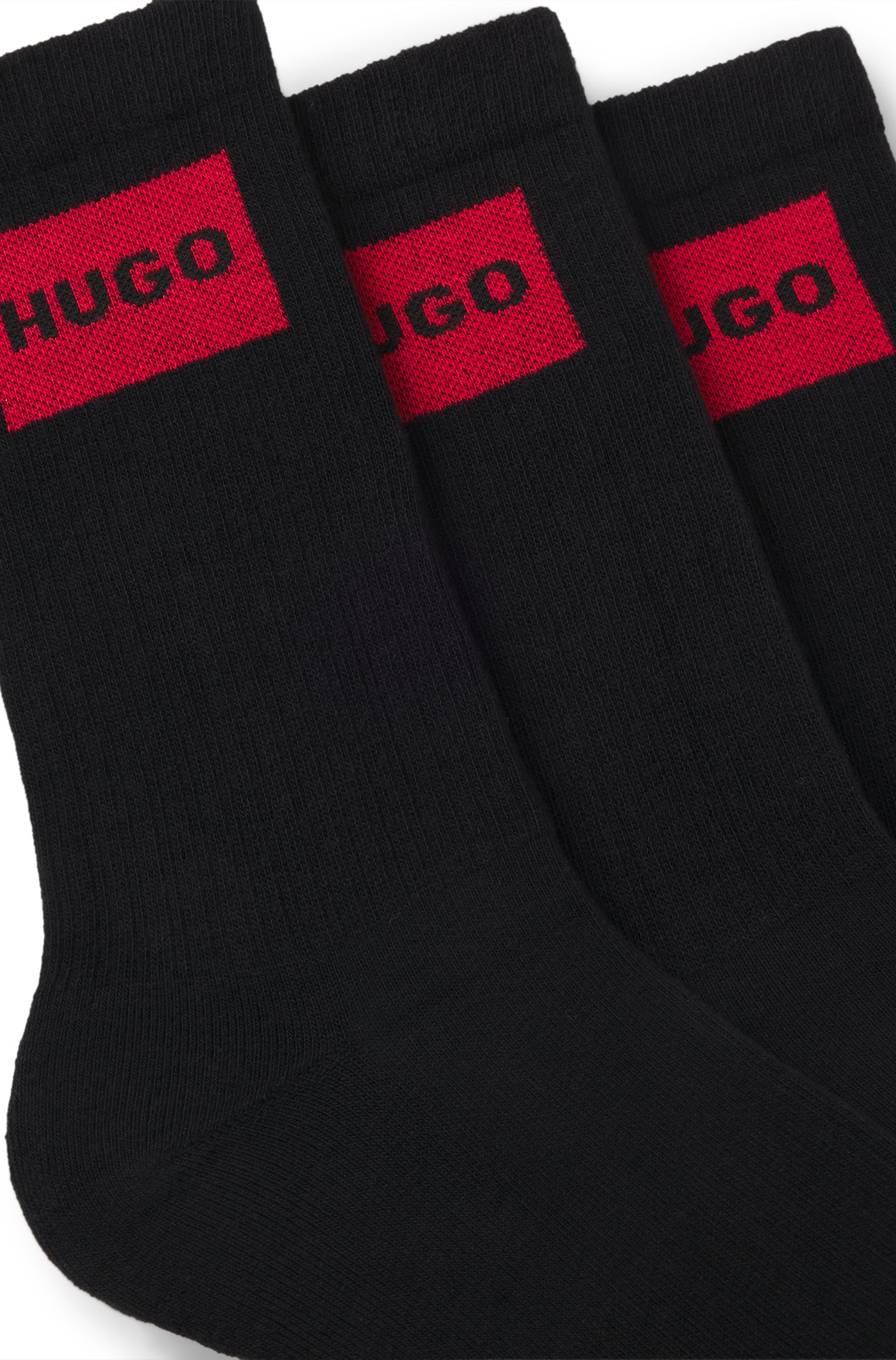Three-pack of short socks with red logo labels