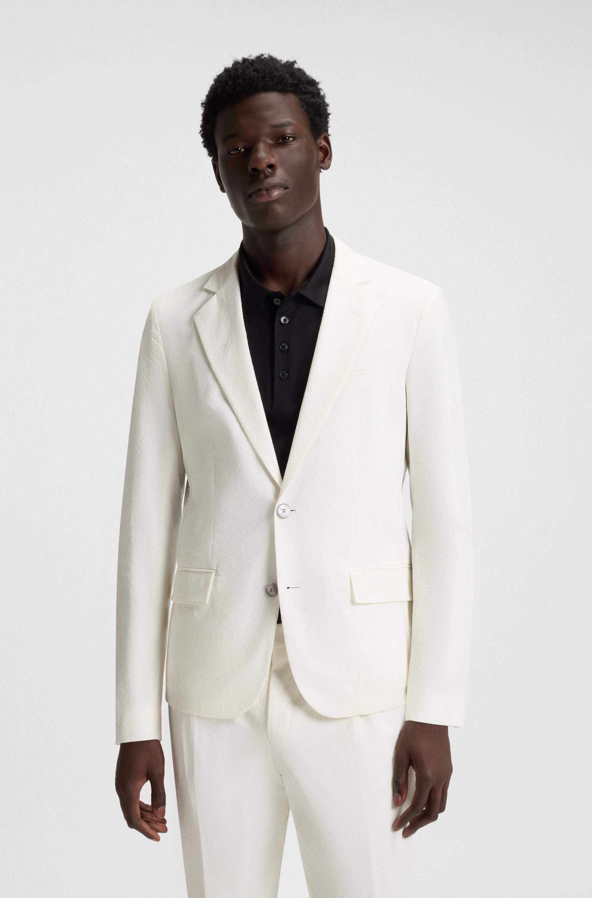 Slim-fit suit in seersucker