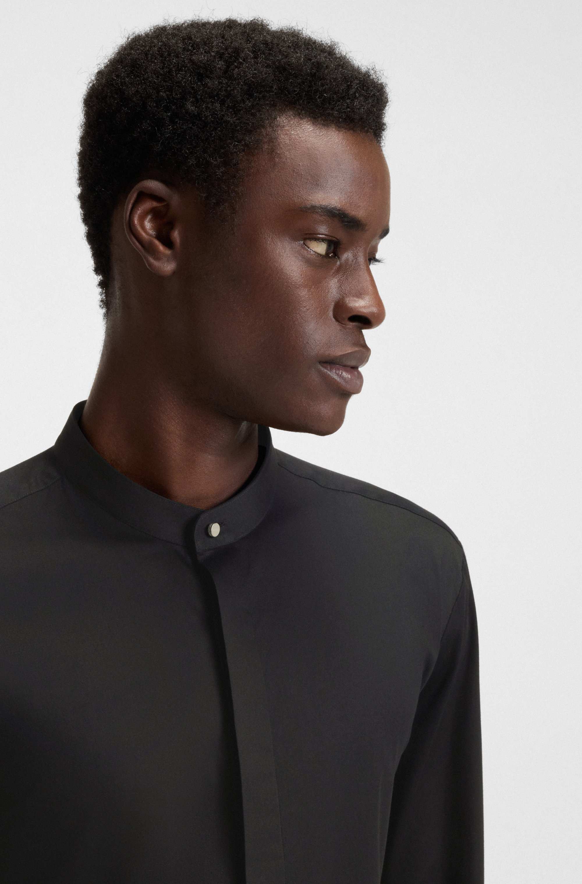 Slim-fit shirt in stretch cotton with stand collar