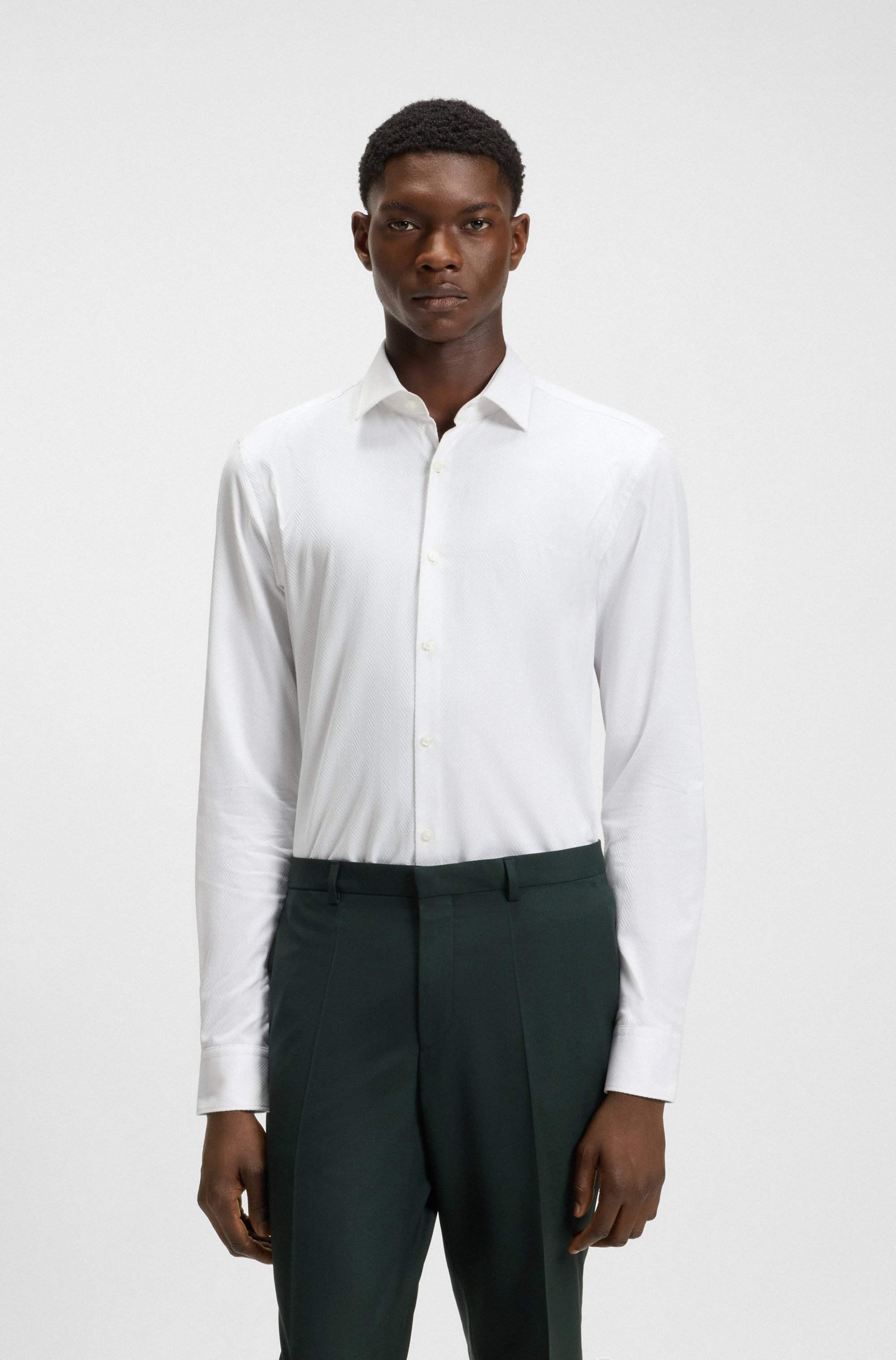 Slim-fit shirt in herringbone cotton