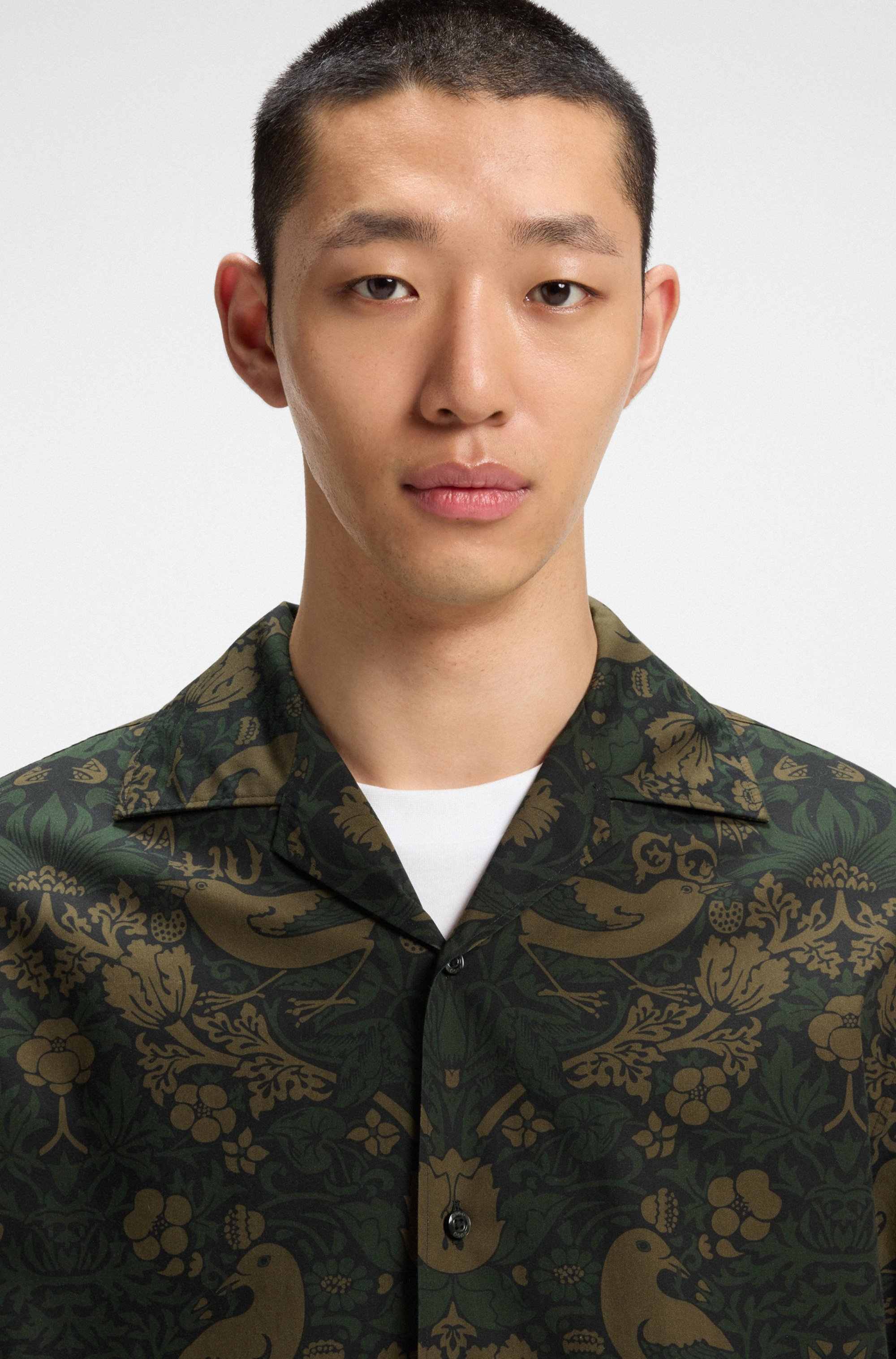 Oversized-fit shirt in printed cotton poplin