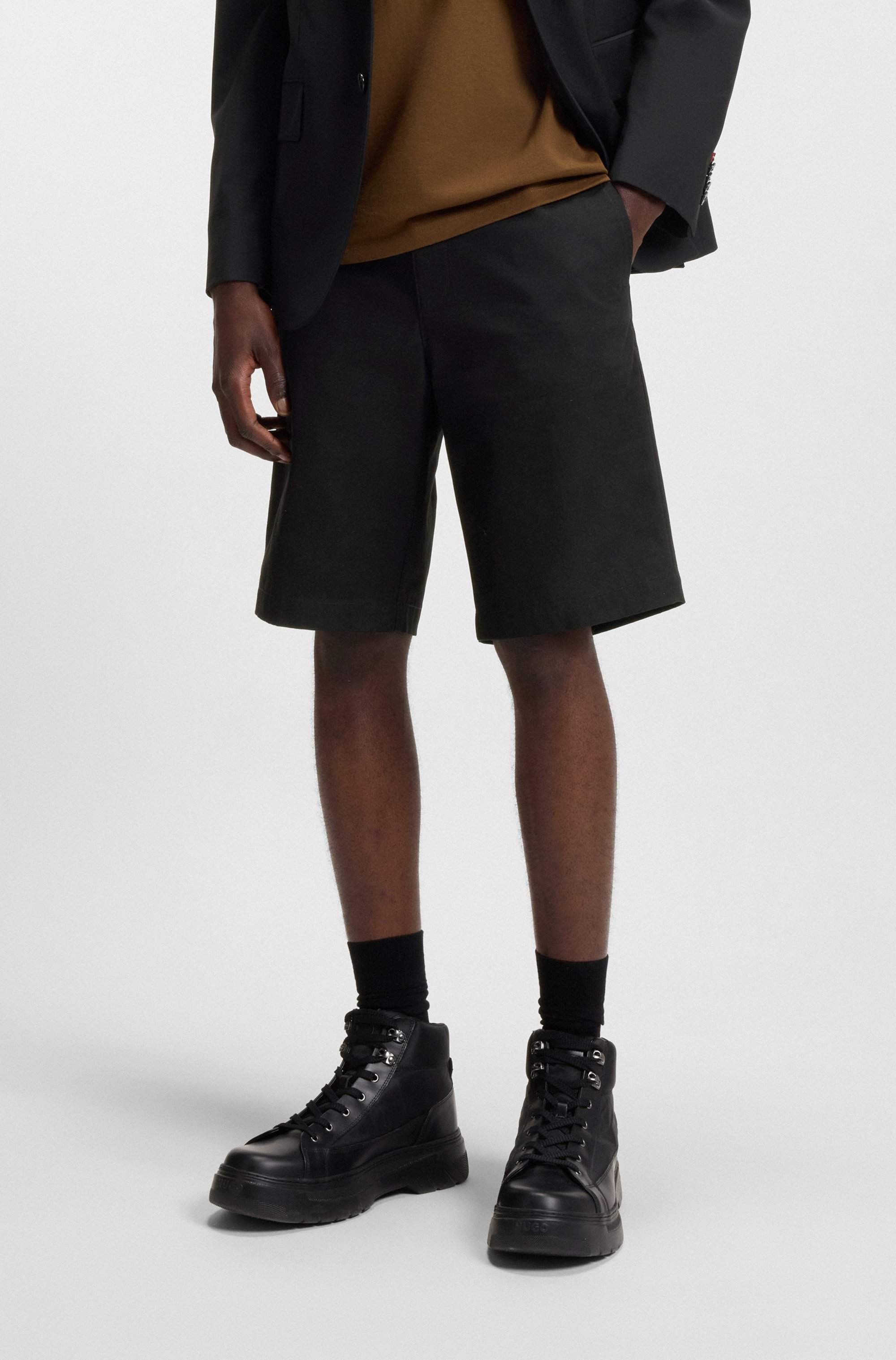 Regular-fit shorts in mercerised stretch cotton