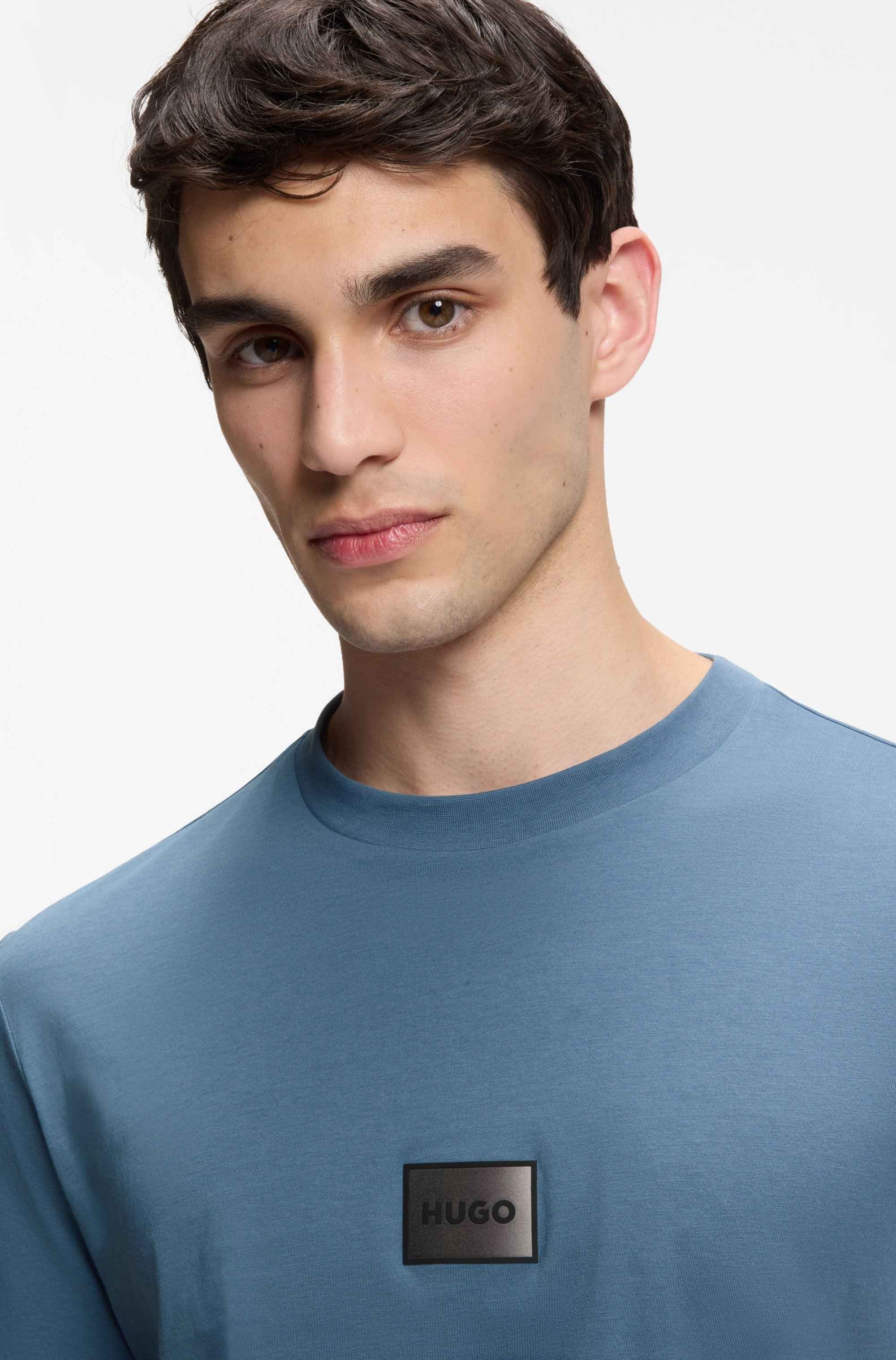 Cotton-jersey T-shirt with gradient logo label