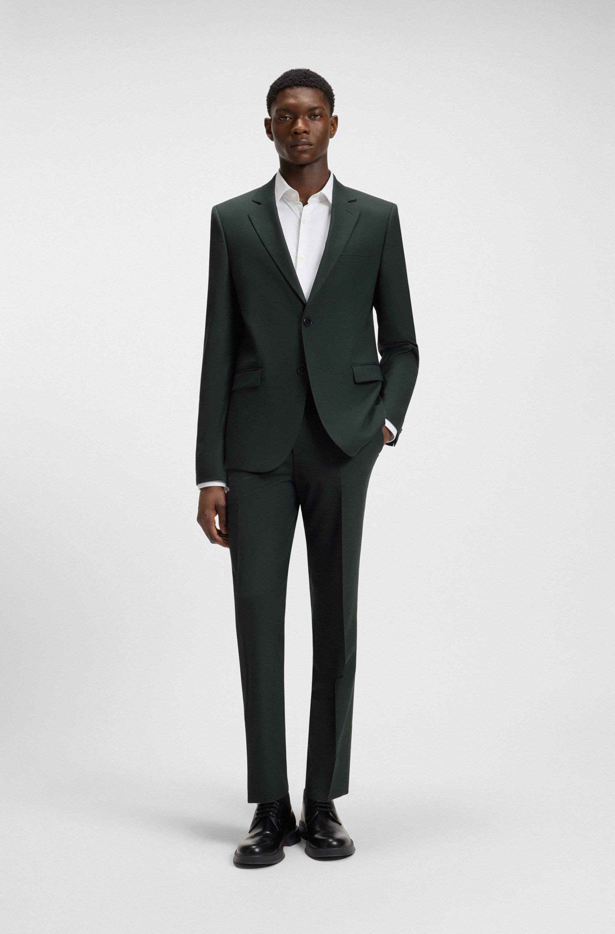 Extra-slim-fit suit in patterned performance-stretch cloth