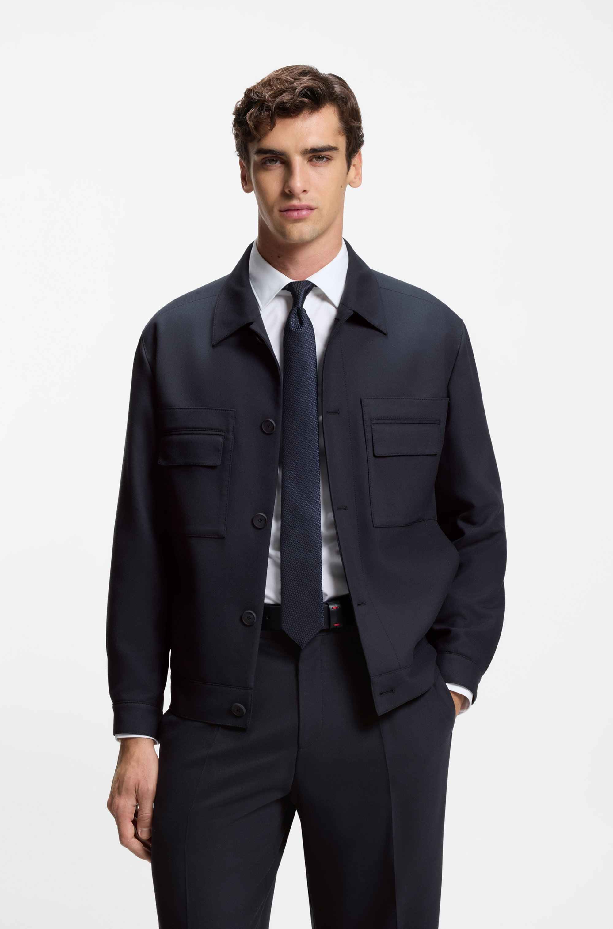 Slim-fit suit jacket in wrinkle-resistant twill
