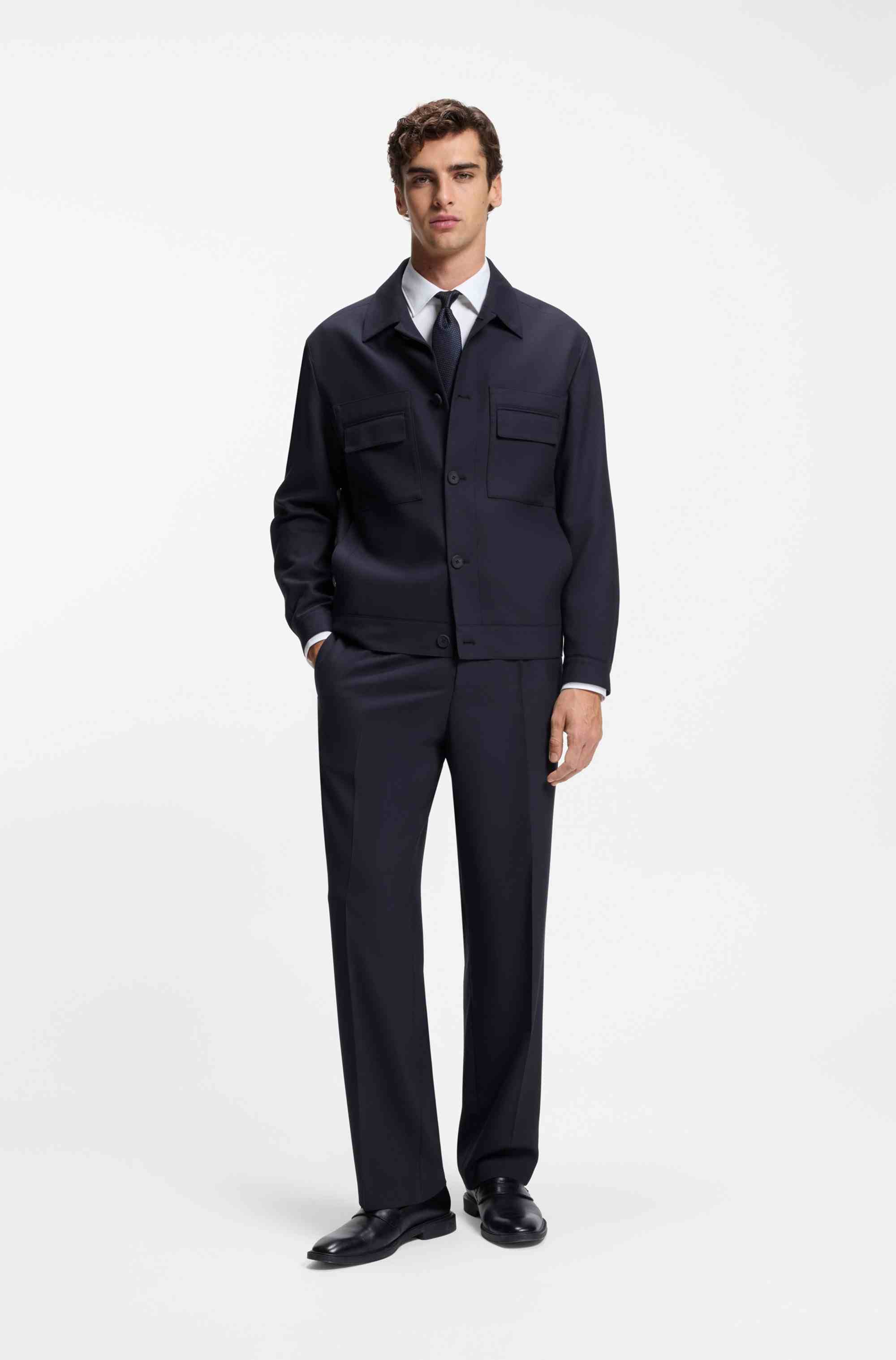 Slim-fit suit jacket in wrinkle-resistant twill