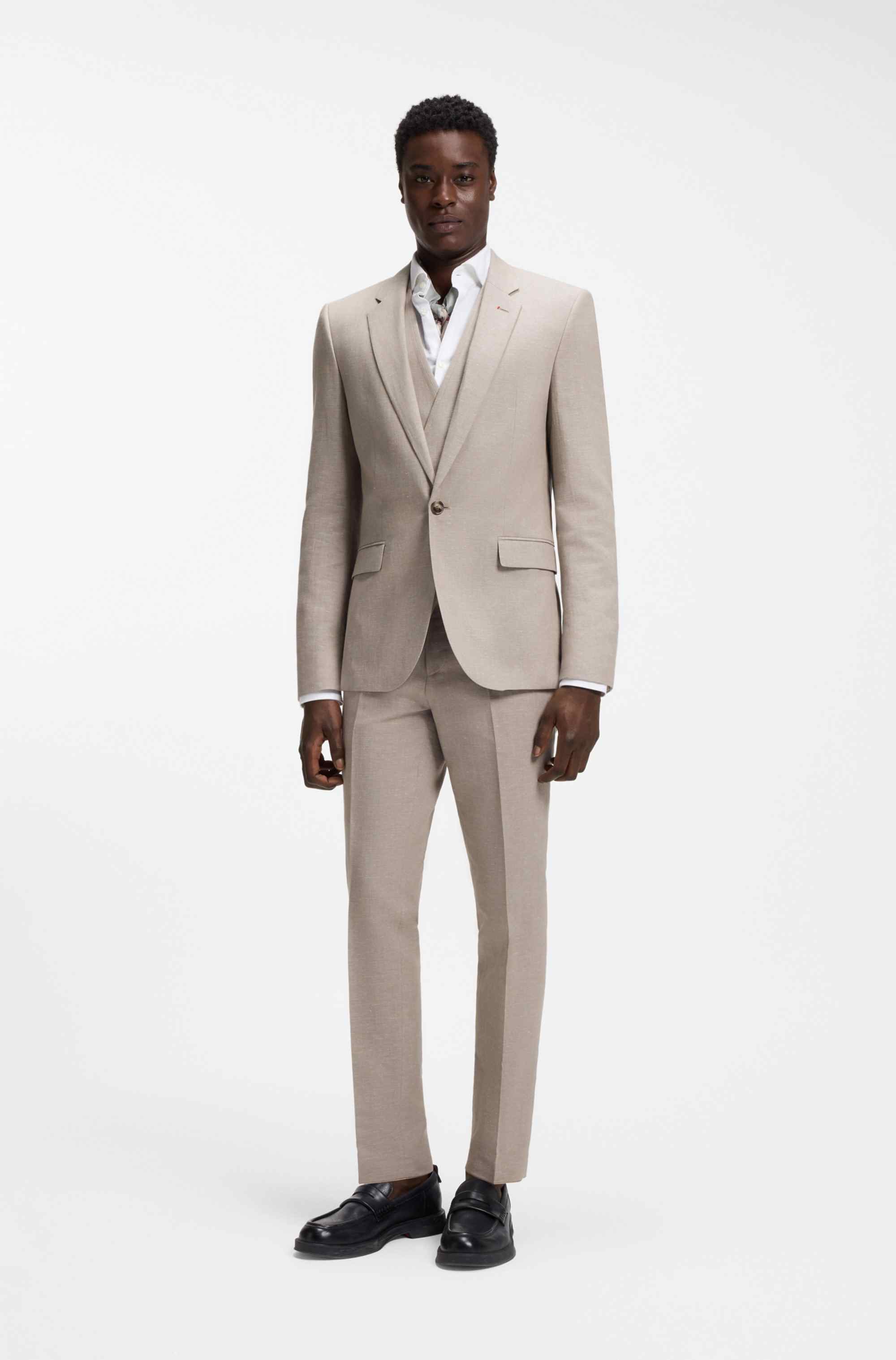 Two-piece slim-fit suit in cotton and linen