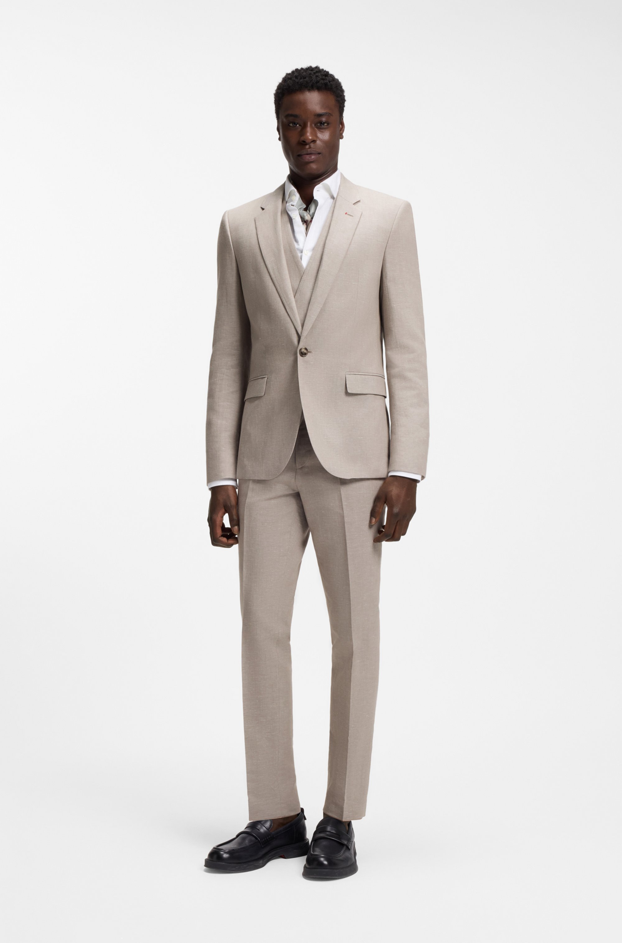 Two-piece slim-fit suit in cotton and linen