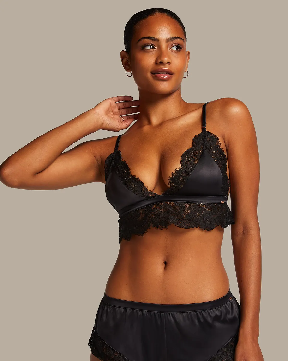 Black Valerie Bralette