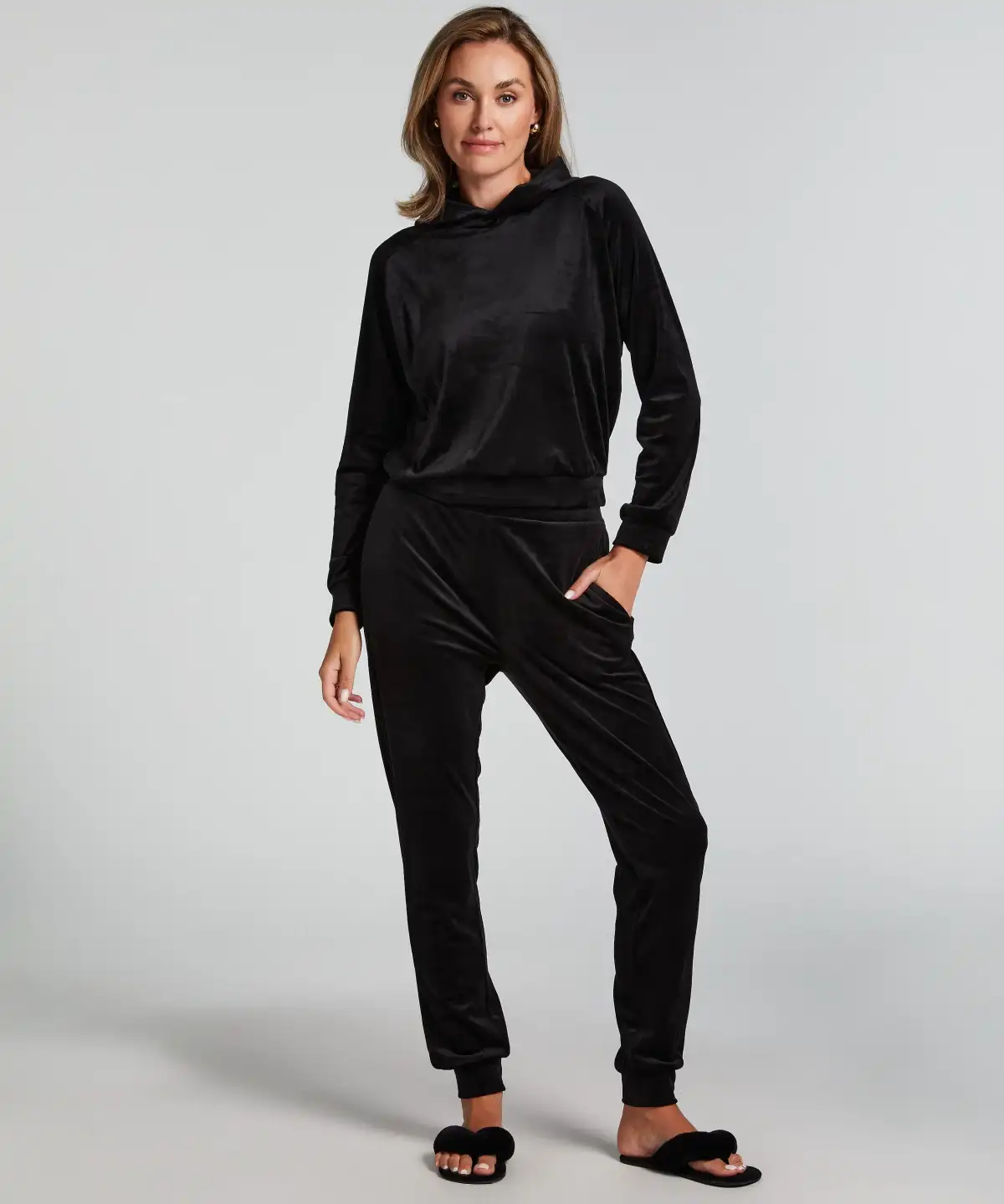 Black Petite Velours Jogging Pants