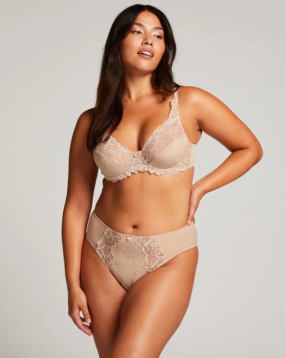 Beige Diva High Knickers