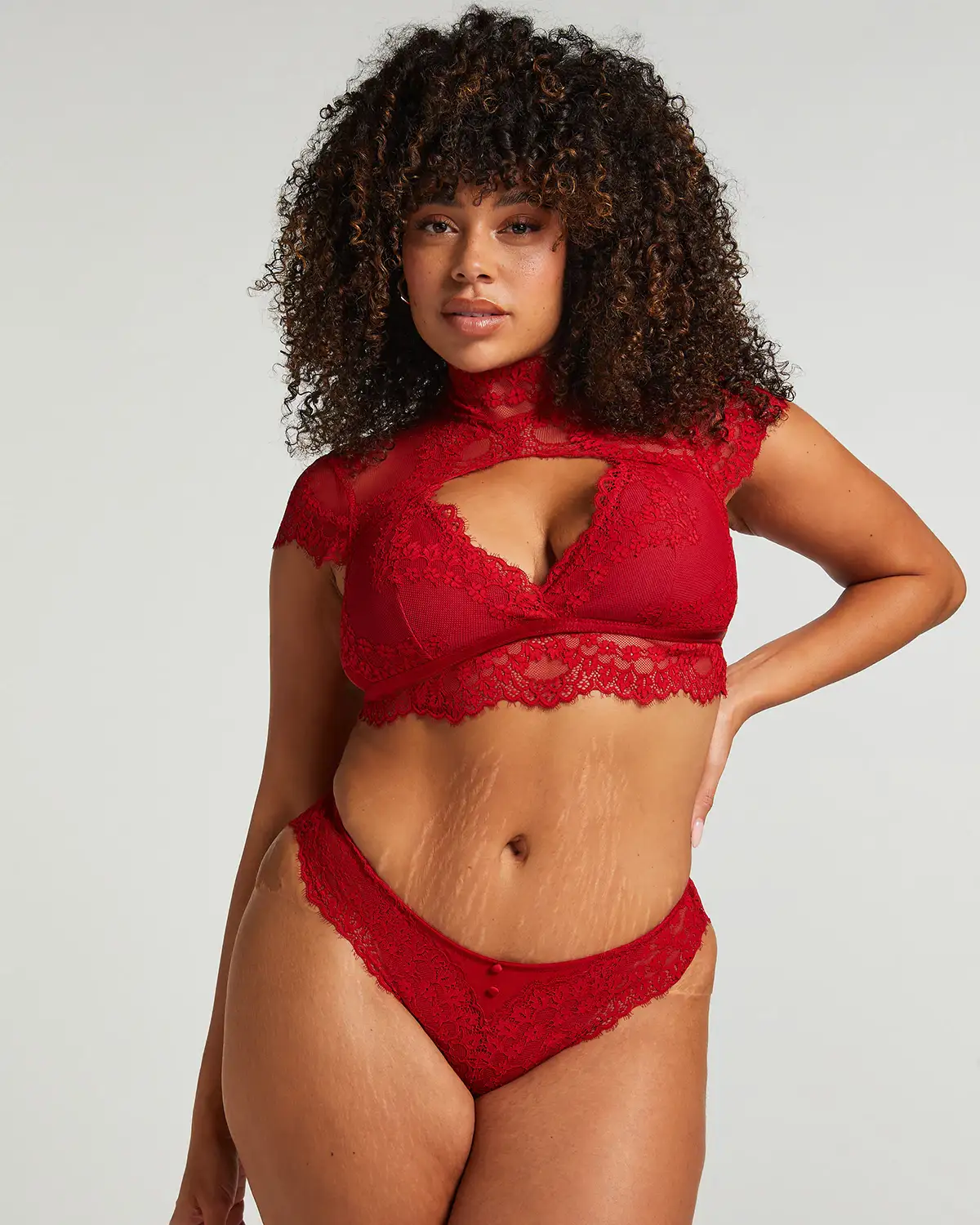 Red Daisy Brazilian
