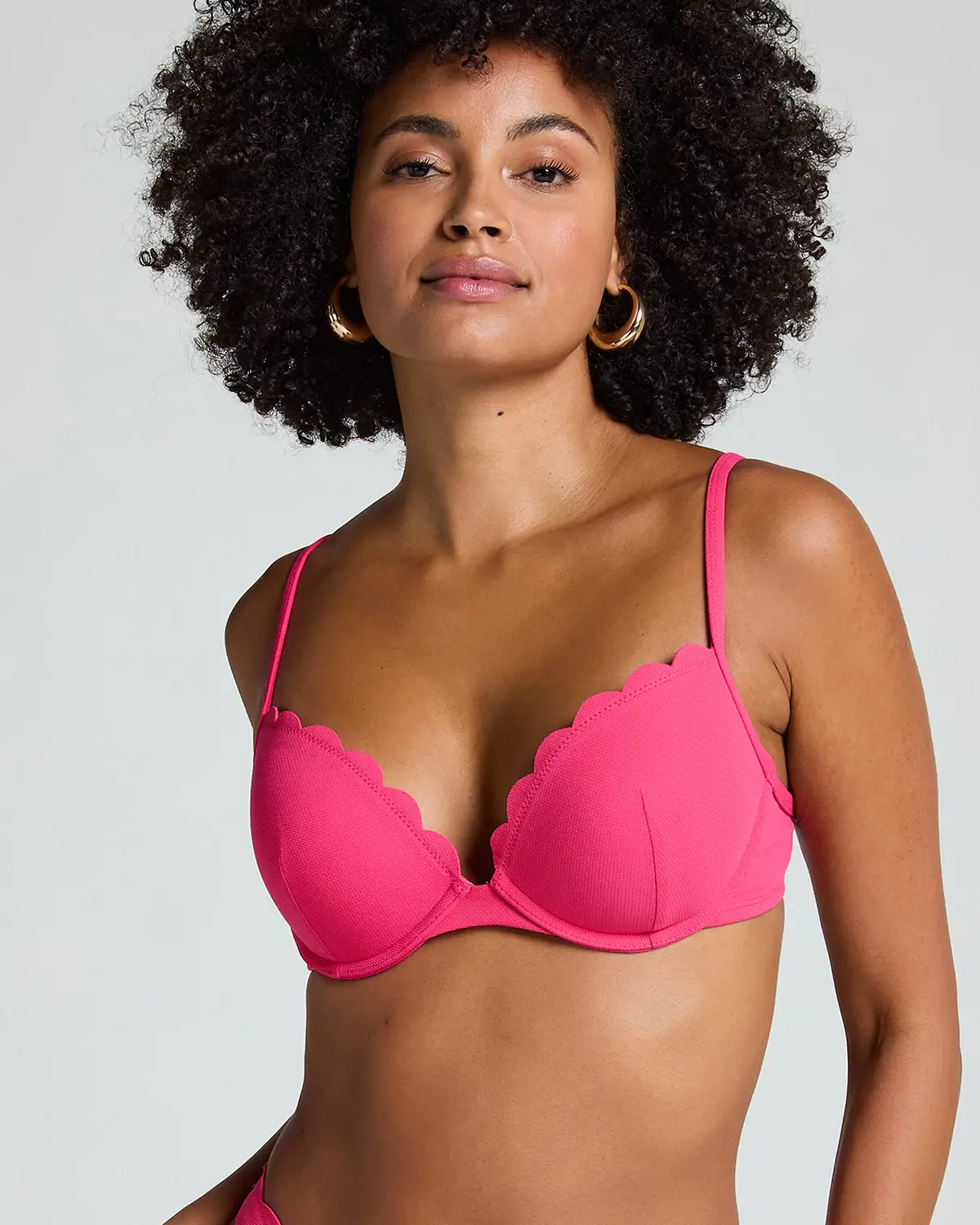 Pink Scallop push-up underwired bikini top