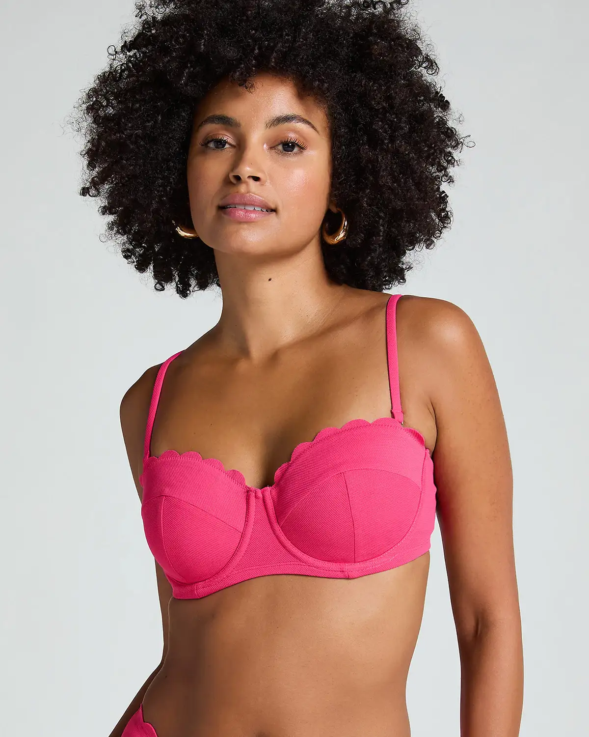 Pink Scallop Padded Strapless Underwired Bikini Top