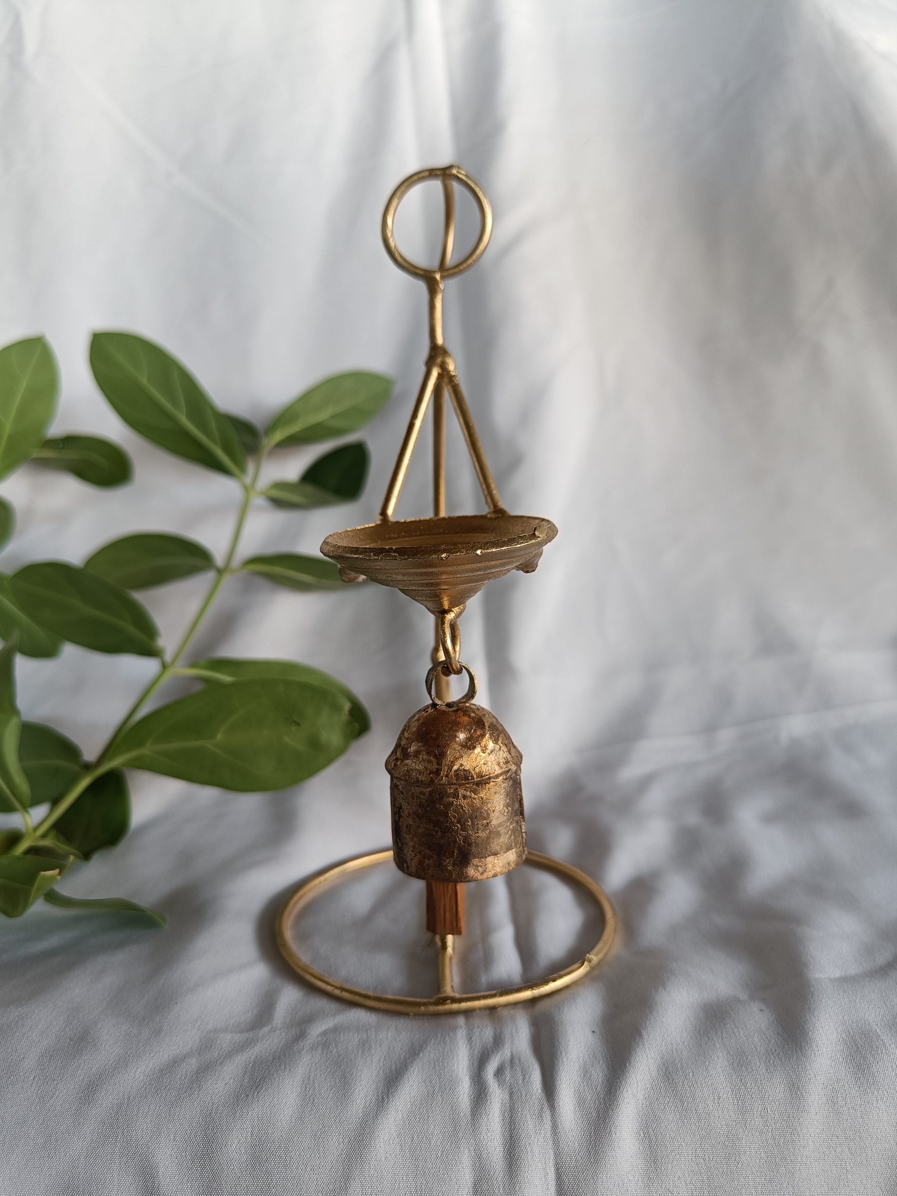 1 bell candle stand