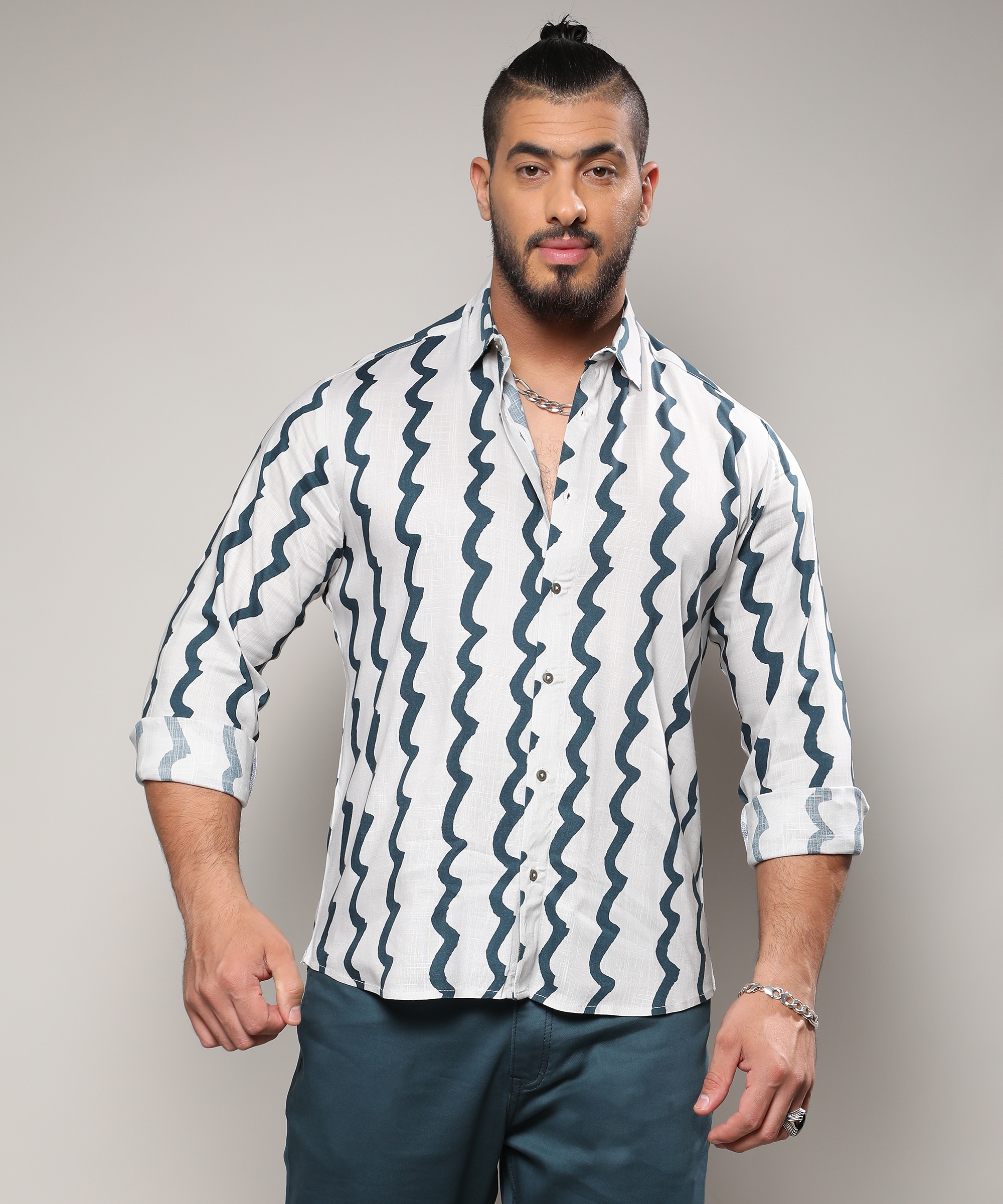 Instafab Plus | Men's White & Navy Blue Contrast Paint Lines Shirt